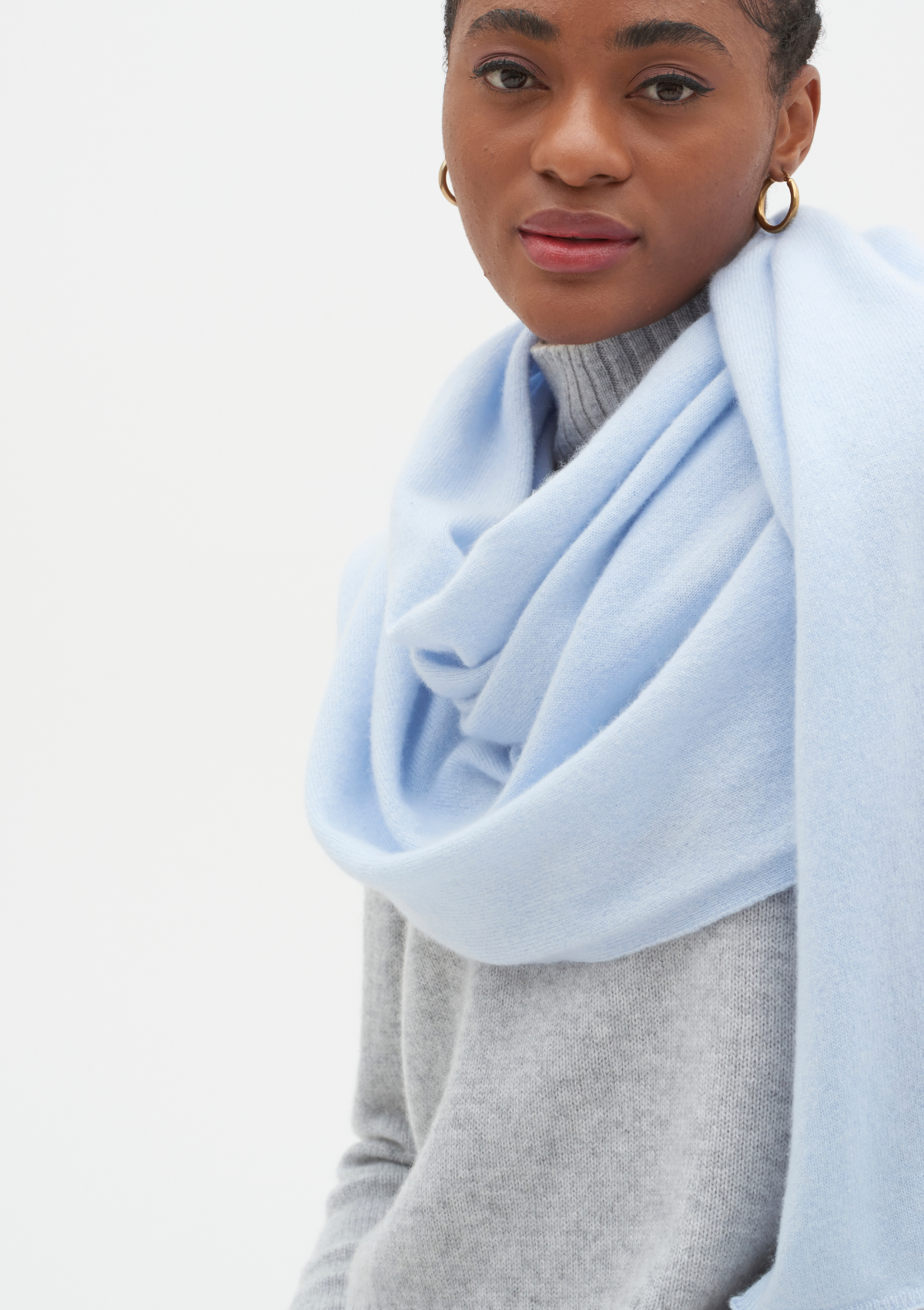 Cashmere Lofty Blanket Scarf in Whisper Blue