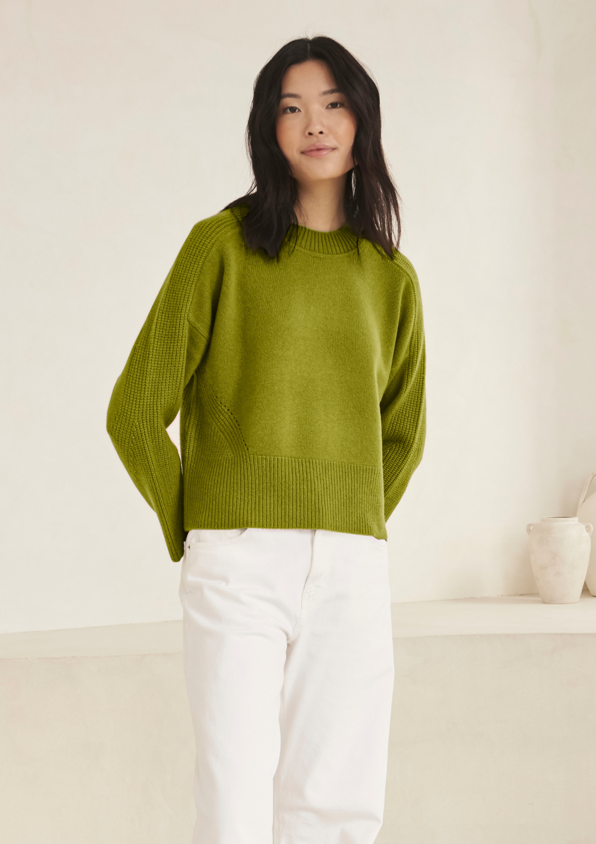 Ribbed Detail Lofty Crew Sweatshirt in Woodbine Green