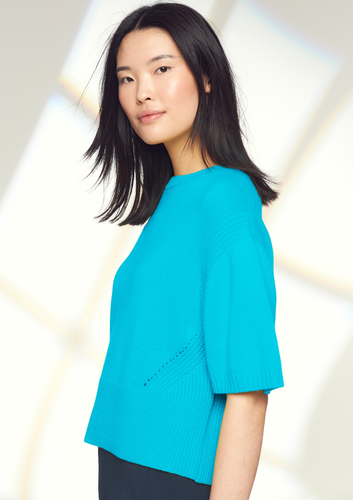 Ribbed Detail Lofty Cashmere Short-Sleeved Sweater in Turquoise Blue