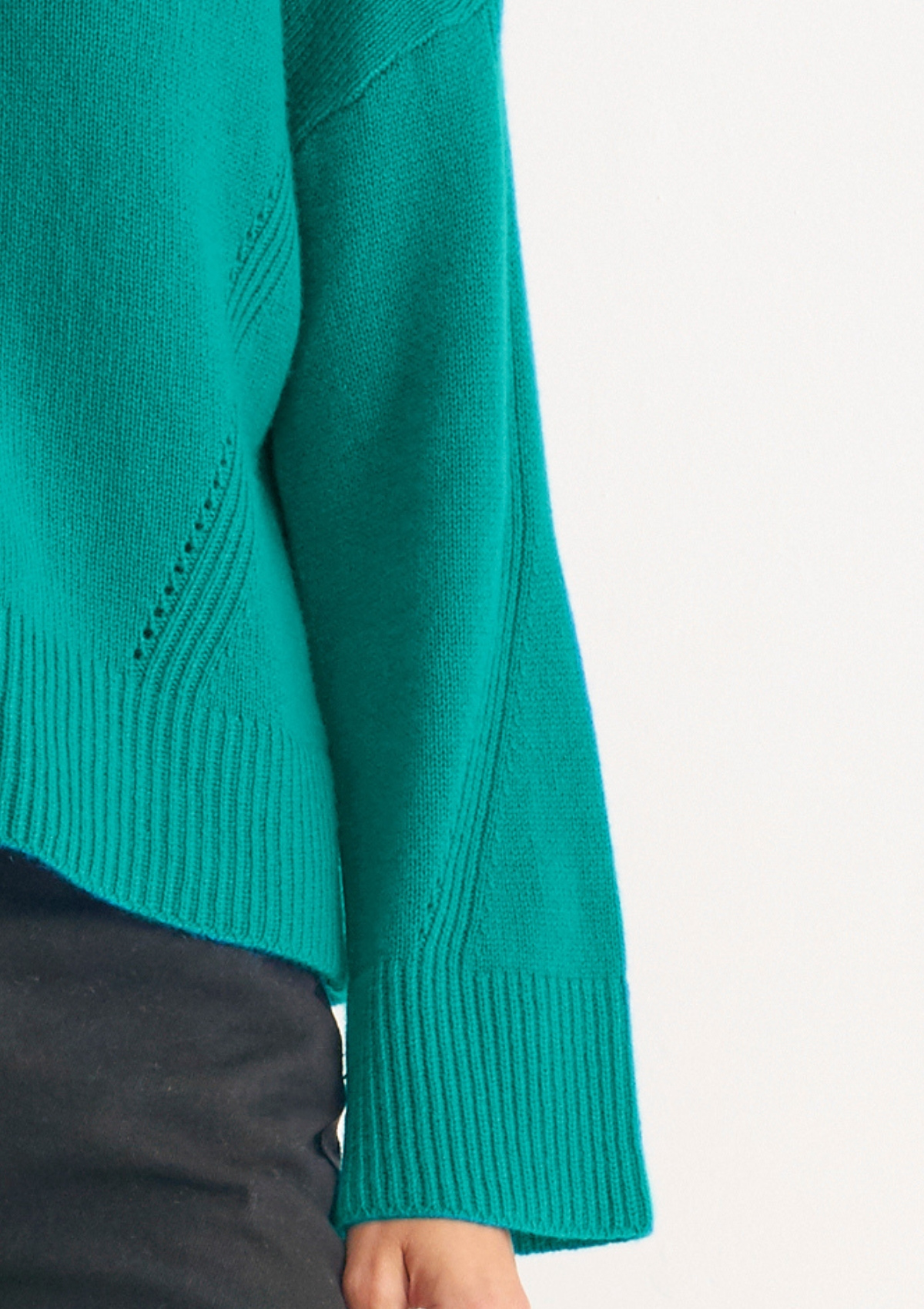 Lofty Cashmere Cardigan in Emerald Green