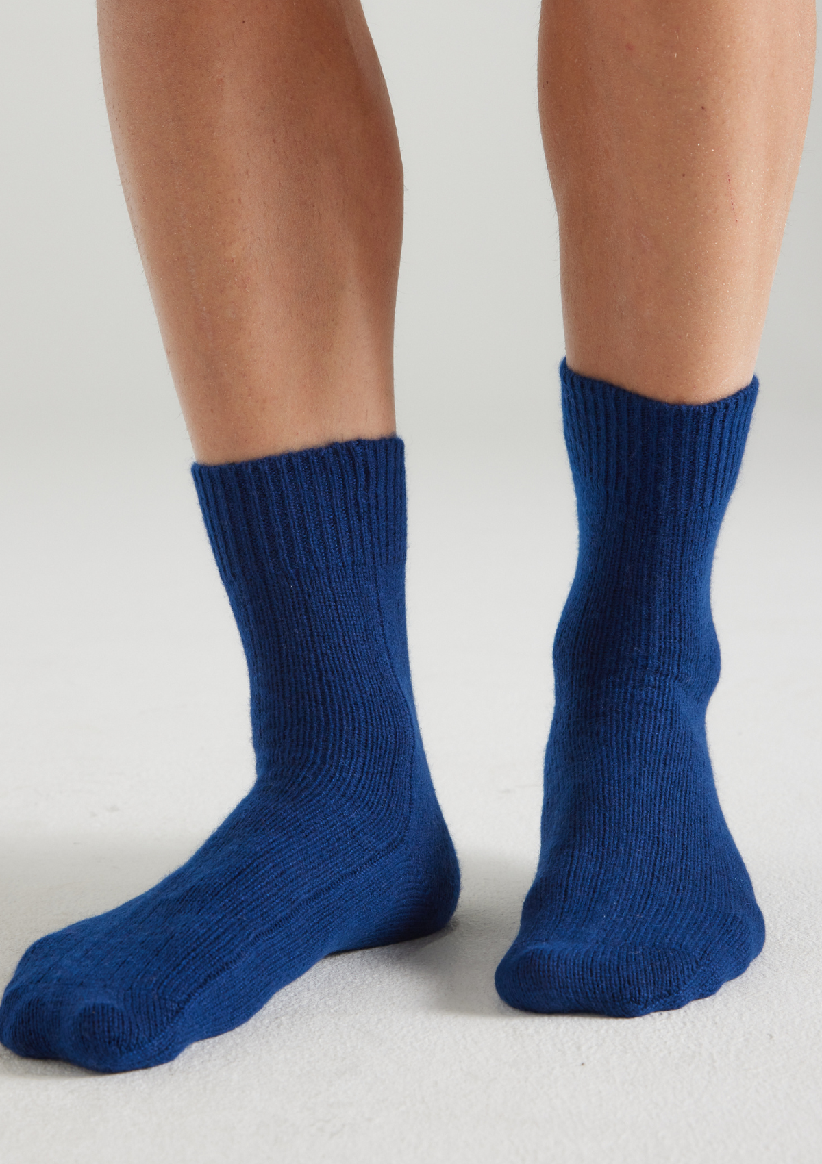 Mens Cashmere Socks in Midnight Blue