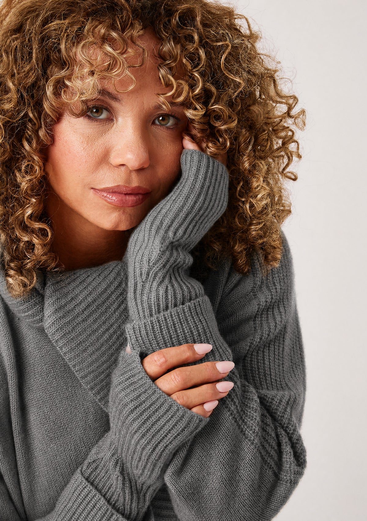 Cashmere Mitt in Pewter Grey