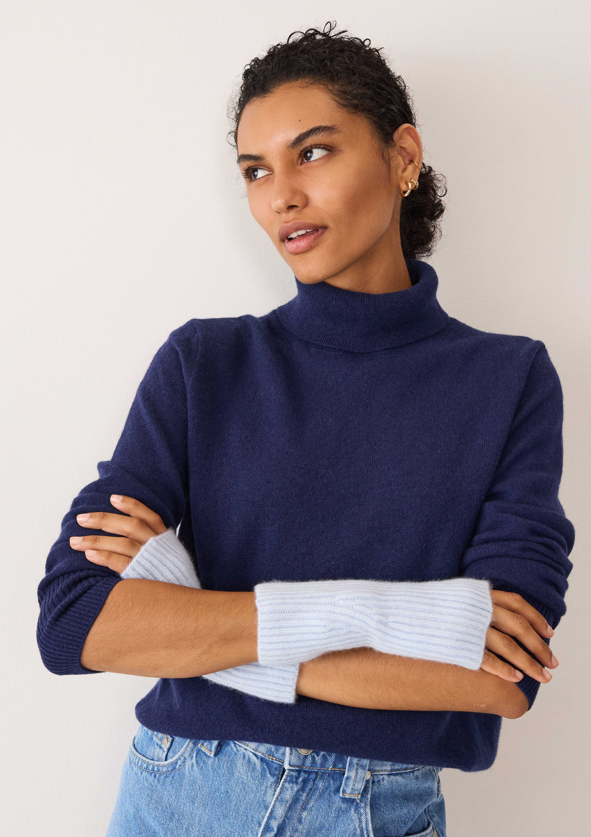 Cashmere Mitt in Whisper Blue