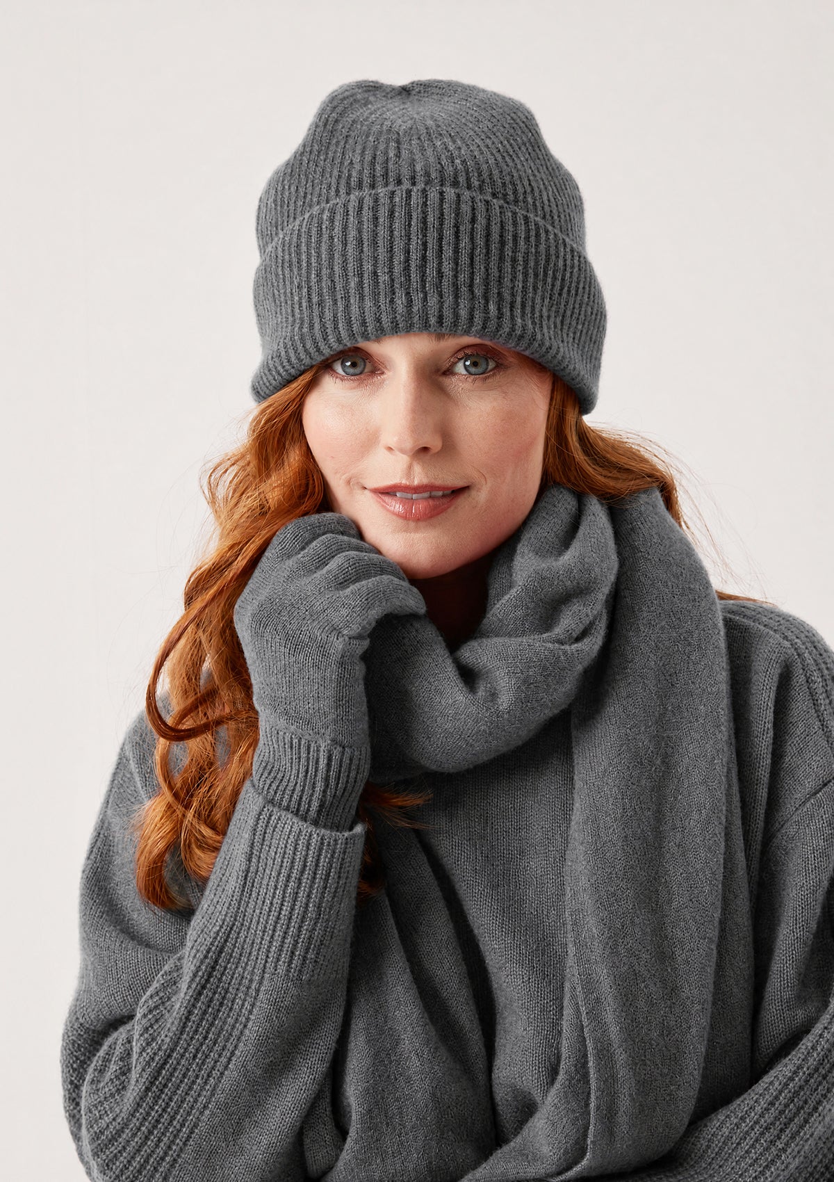 Cashmere Glove in Pewter Grey