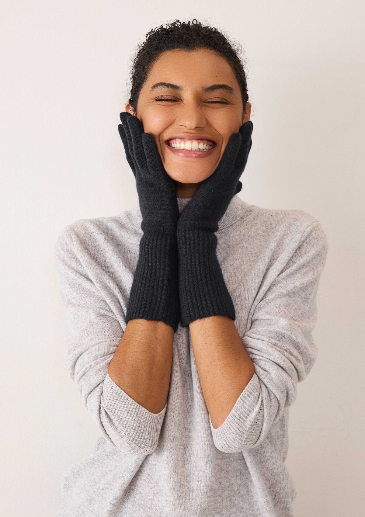 Cashmere Glove in Black