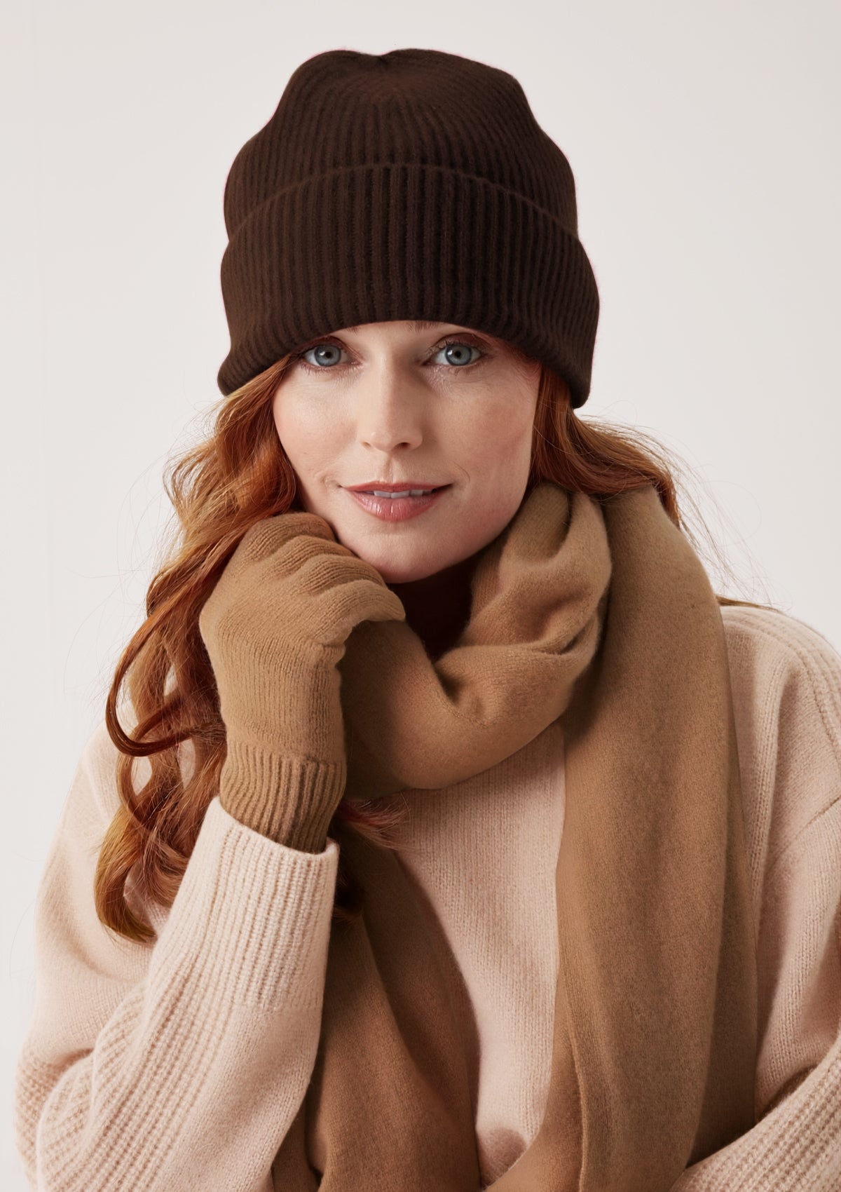 Cashmere Glove in Harvest Brown
