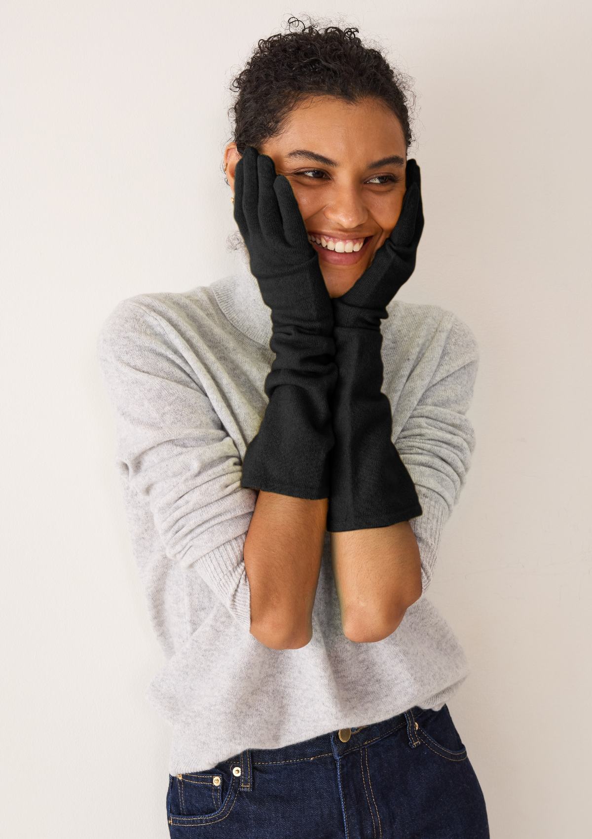 Longline Glove in Black