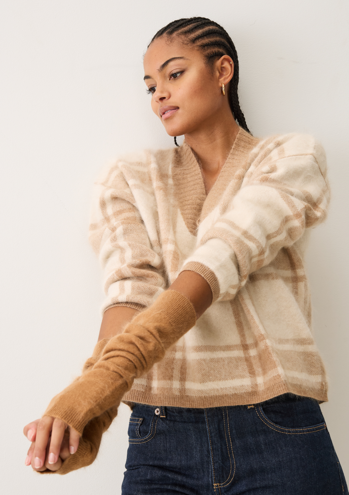 Brushed Mitts in Earth Brown
