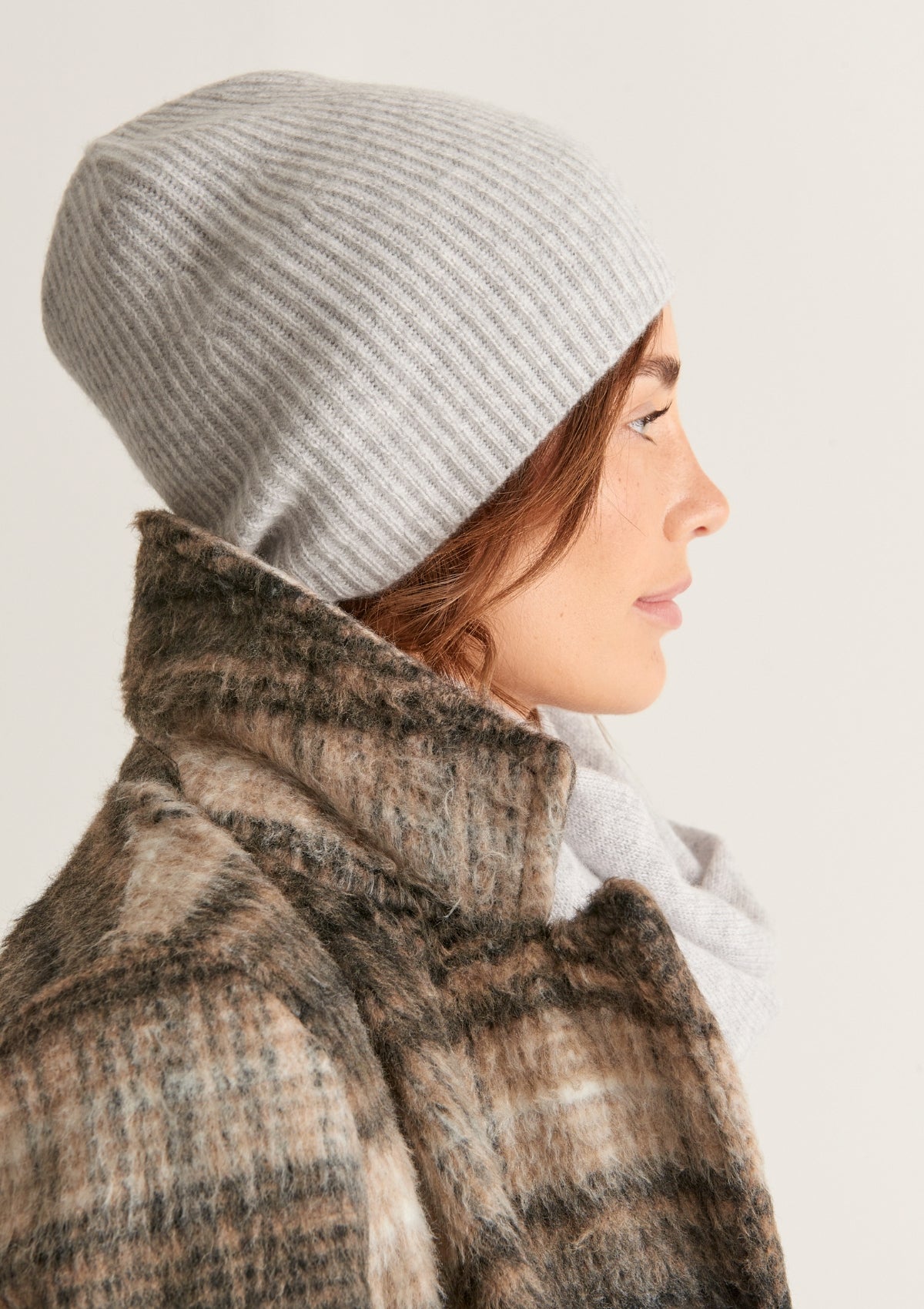 Cashmere Beanie in Foggy Grey