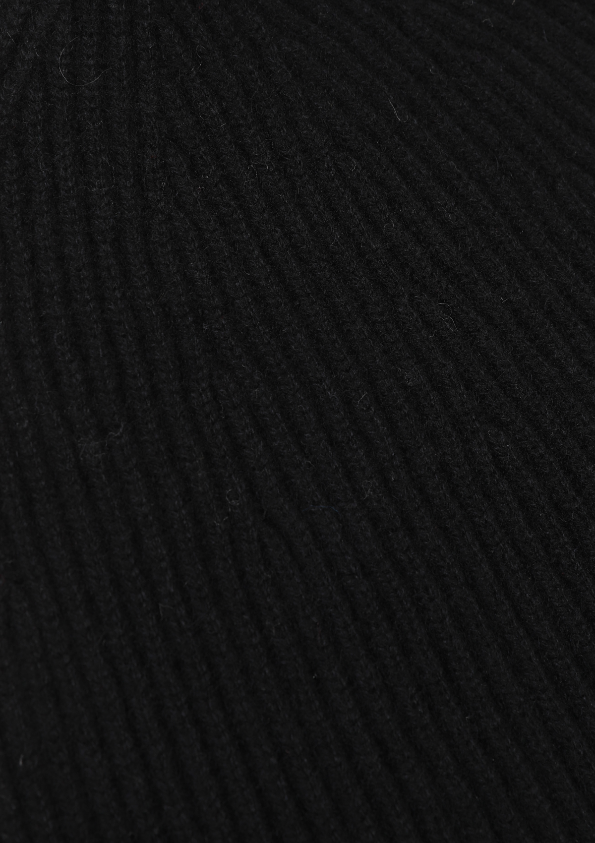 Cashmere Beanie in Black