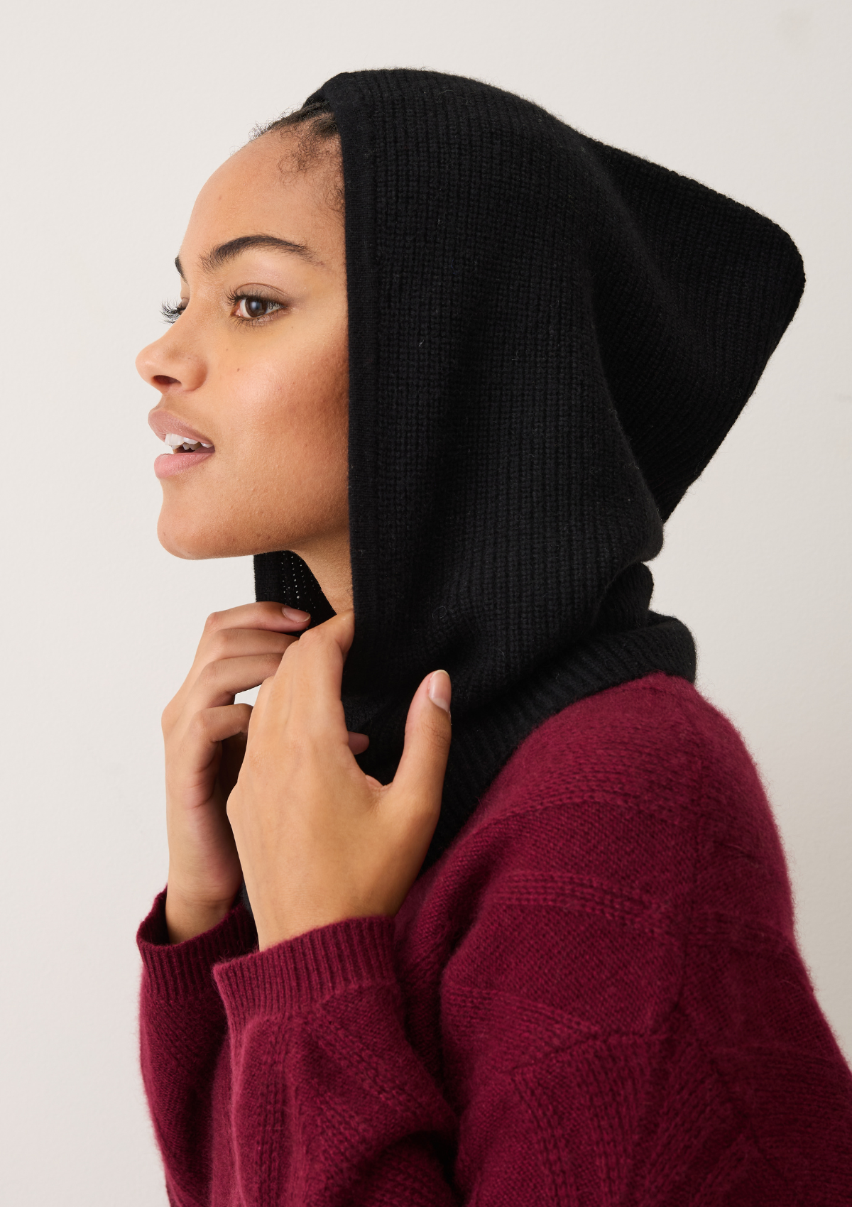 Cashmere Hood in Black