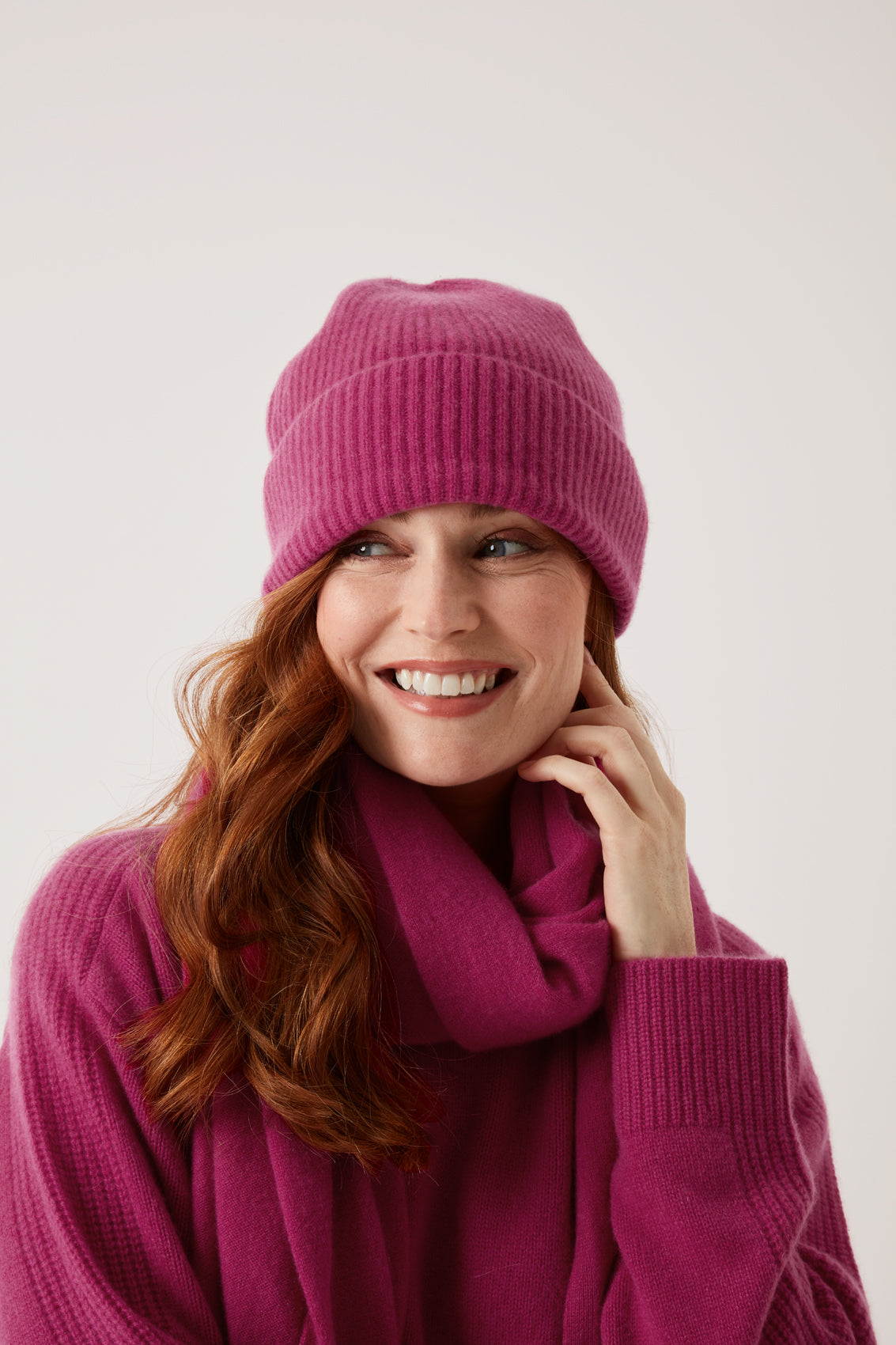 New Cashmere Beanie in Morello Pink