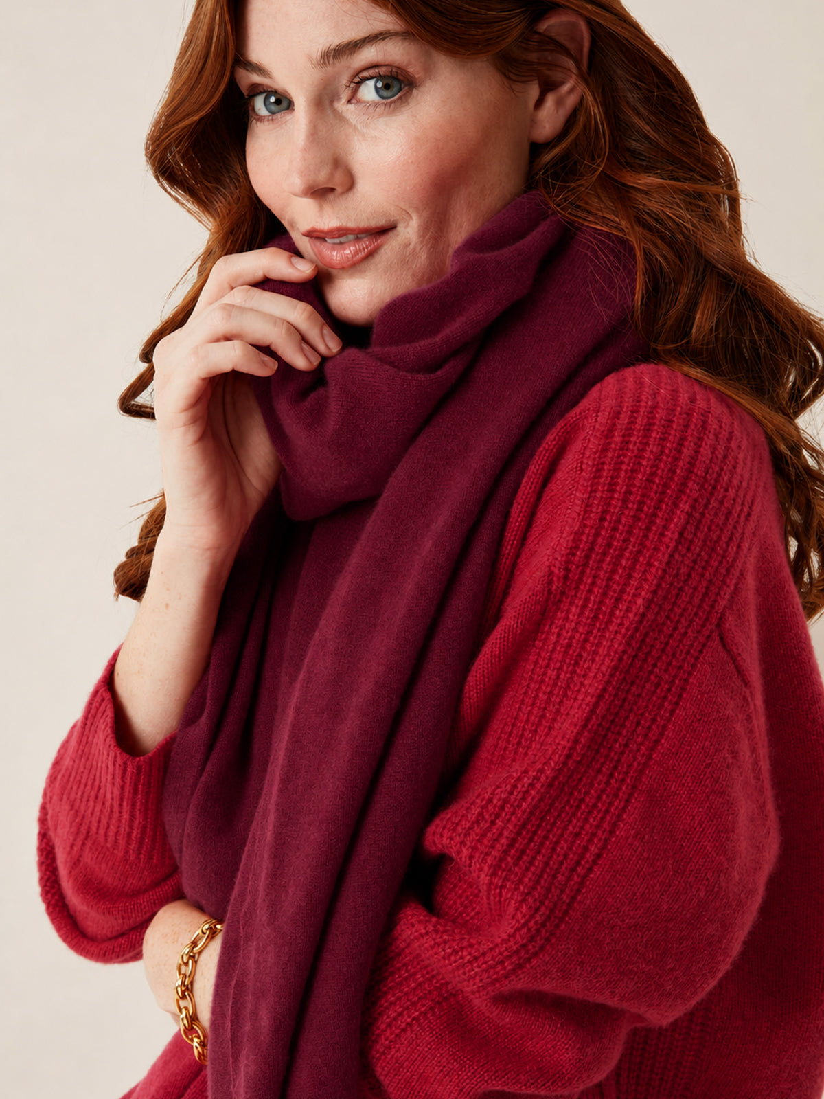 Cashmere Lofty Blanket Scarf in Barolo Red