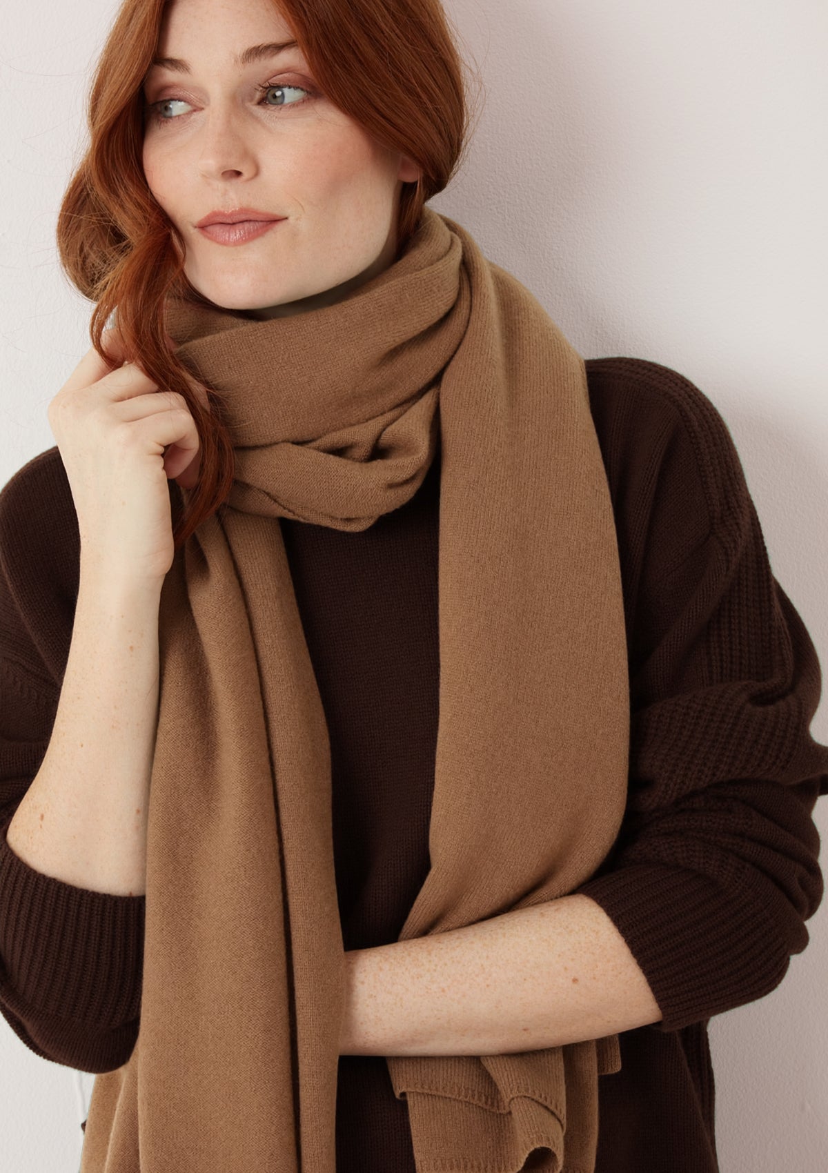 Cashmere Lofty Blanket Scarf in Harvest Brown
