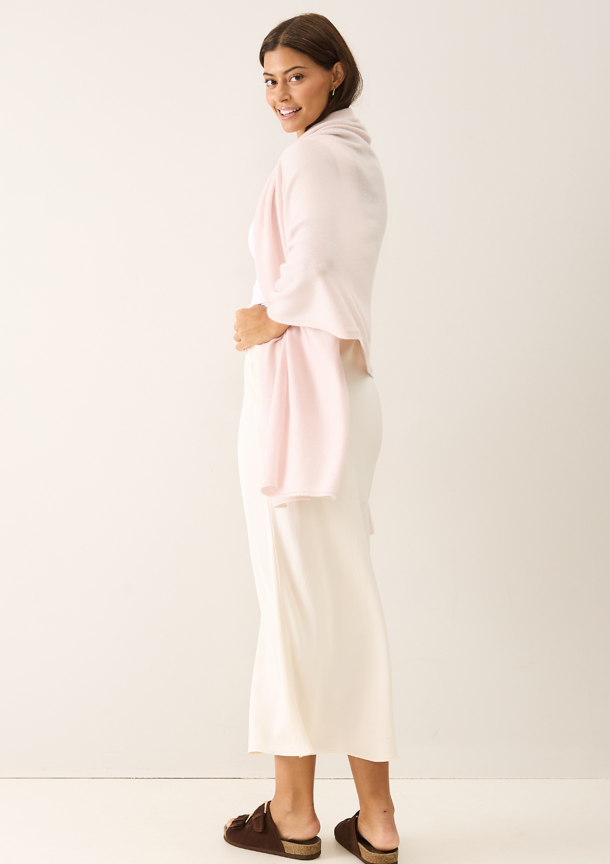 Cashmere Lofty Blanket Scarf in Ballet Pink