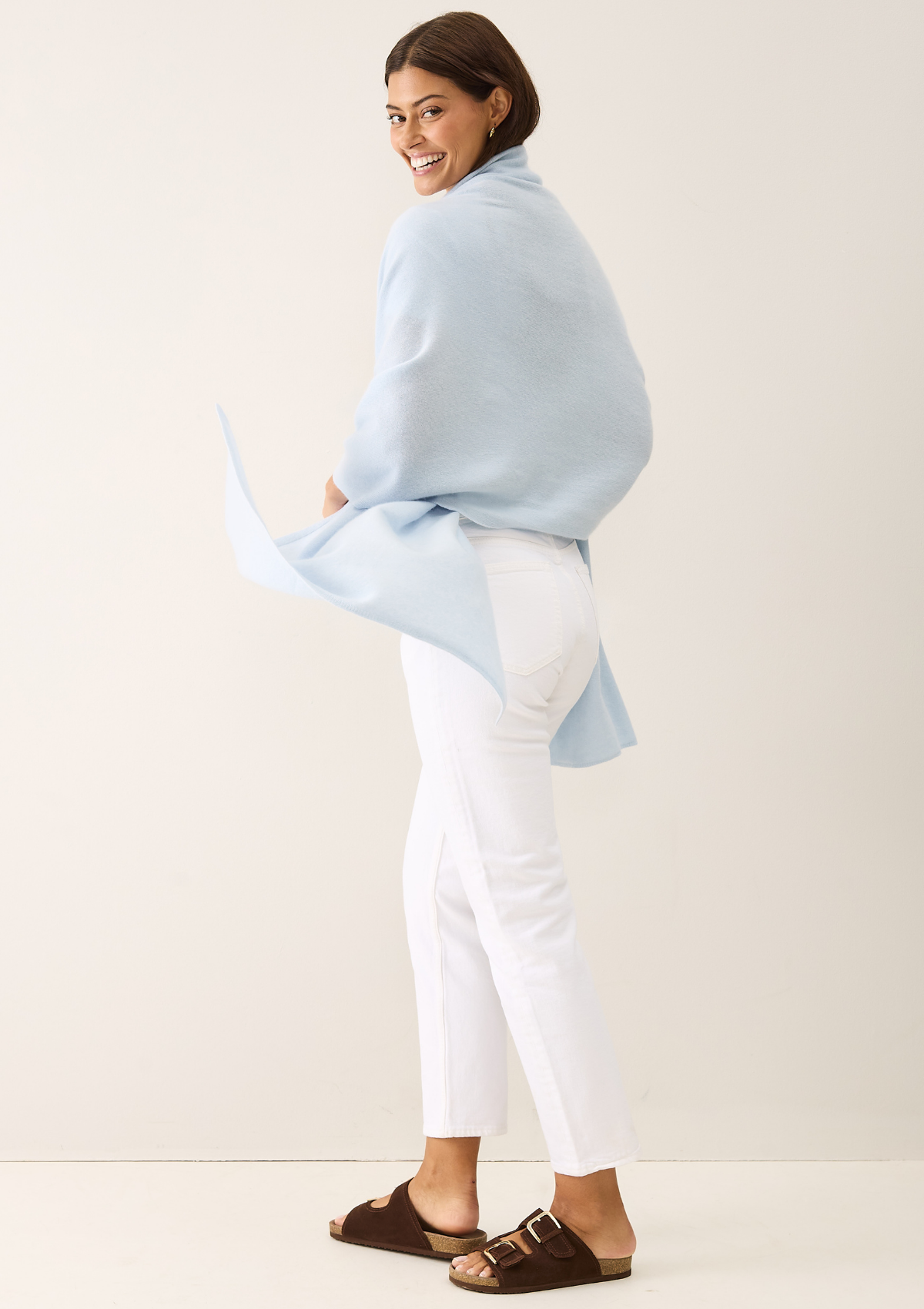 Cashmere Lofty Blanket Scarf in Whisper Blue