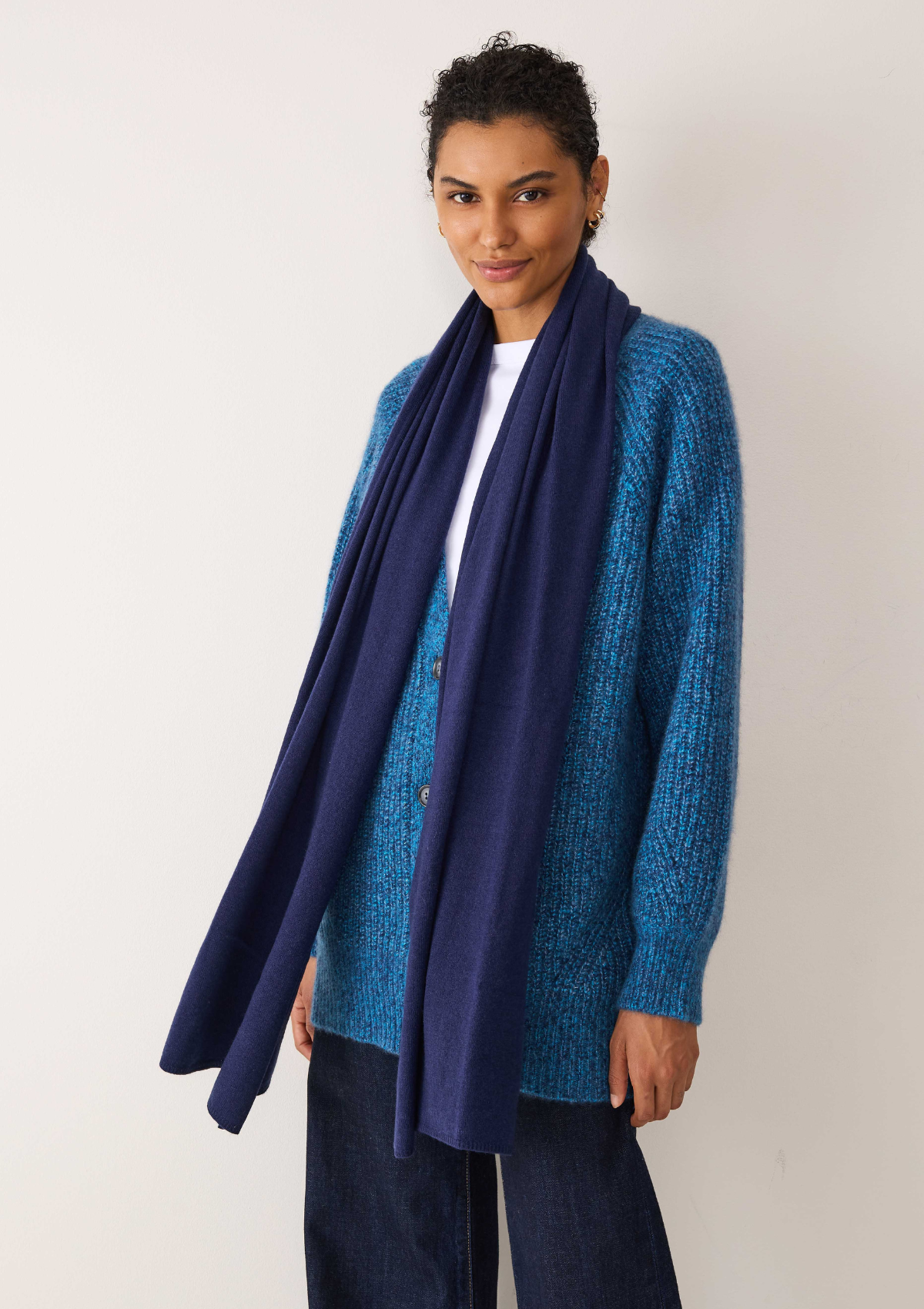 Cashmere Lofty Blanket Scarf in Midnight Blue