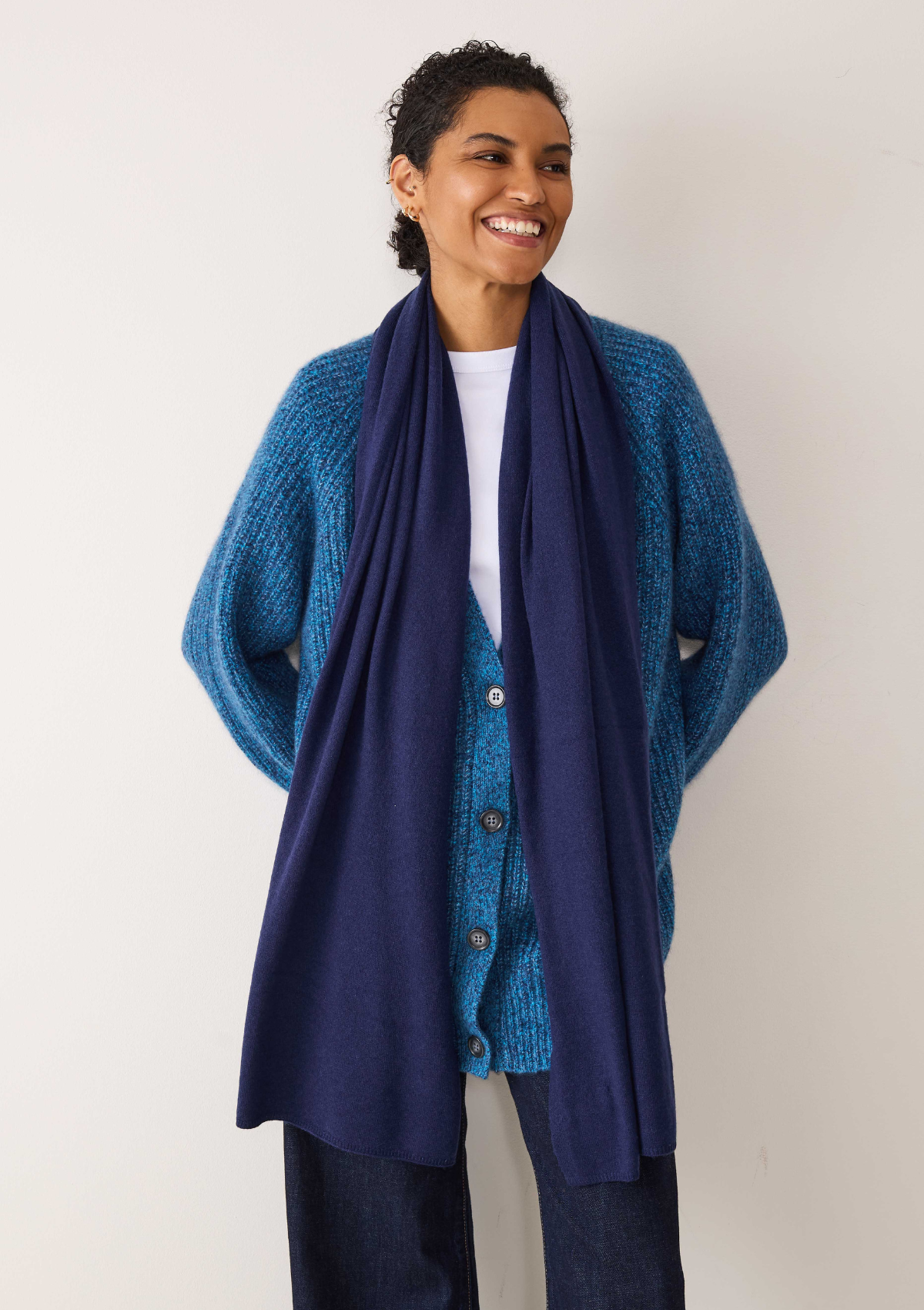 Cashmere Lofty Blanket Scarf in Midnight Blue
