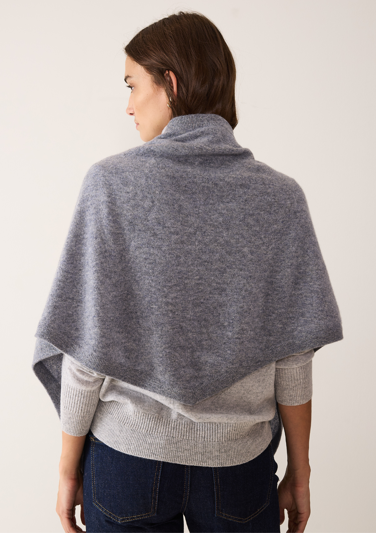 Cashmere Triangle Scarf in Monument Grey