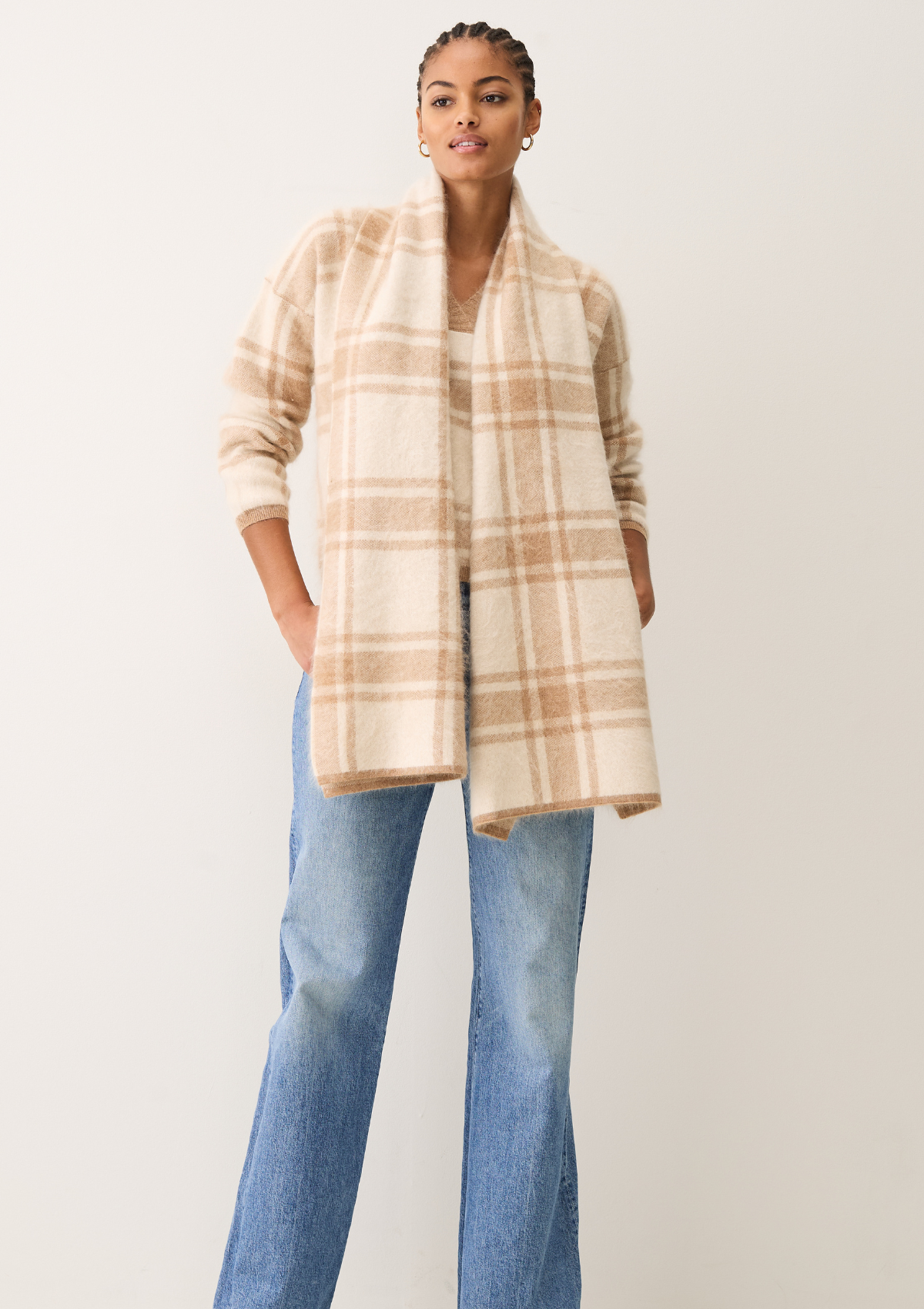 Brushed Check Scarf in Porcelaine White & Woodcarving Brown