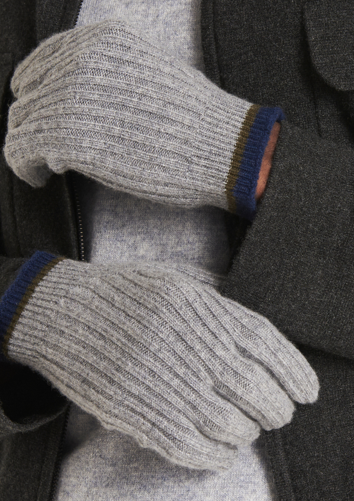 Mens Cashmere Gloves in Derby Grey