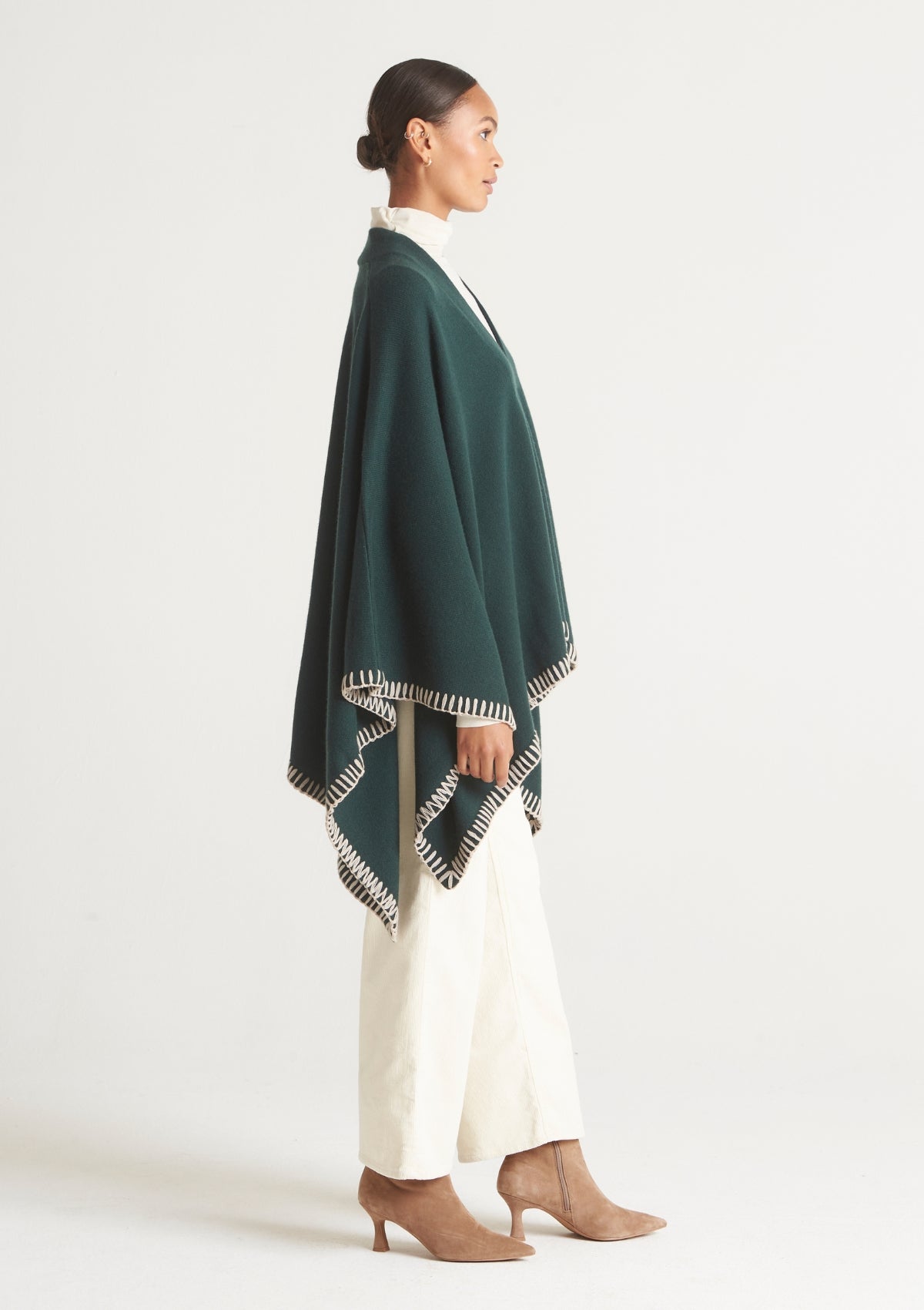 Cashmere Stitch Detail Poncho in Bottle Green