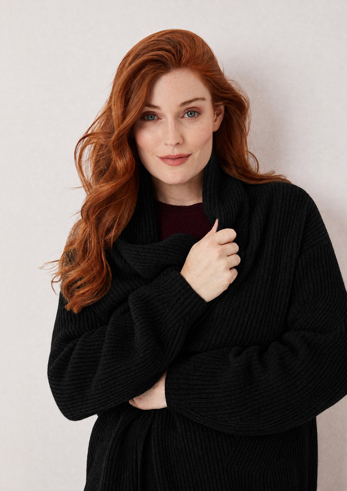Ribbed Cashmere Coatigan in Black