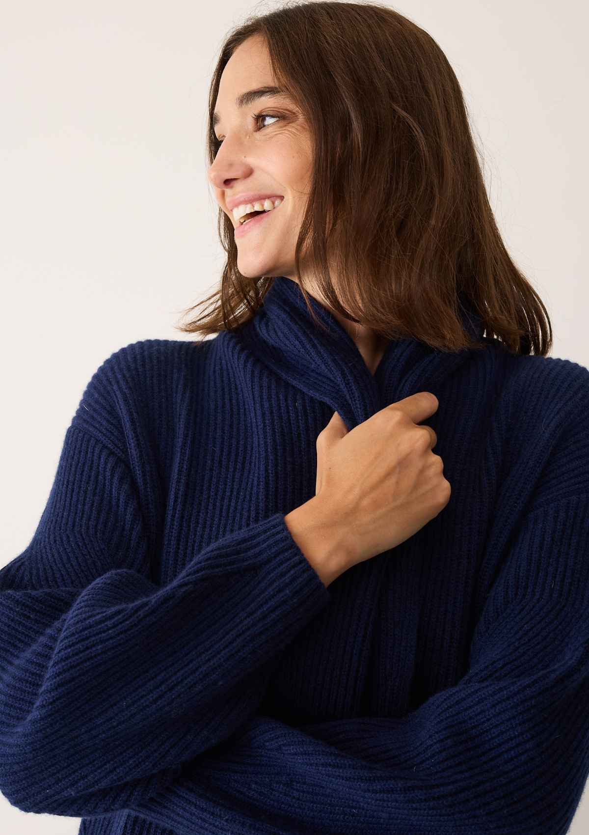 Ribbed Cashmere Coatigan in Midnight Blue
