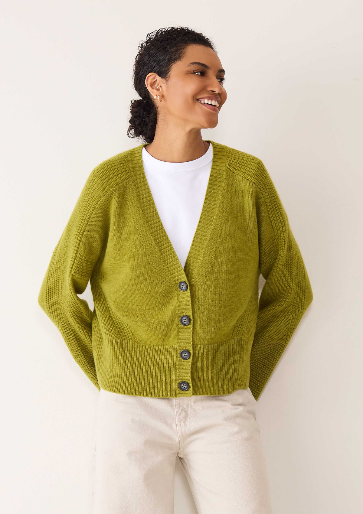 Cashmere Lofty Cardigan in Woodbine Green