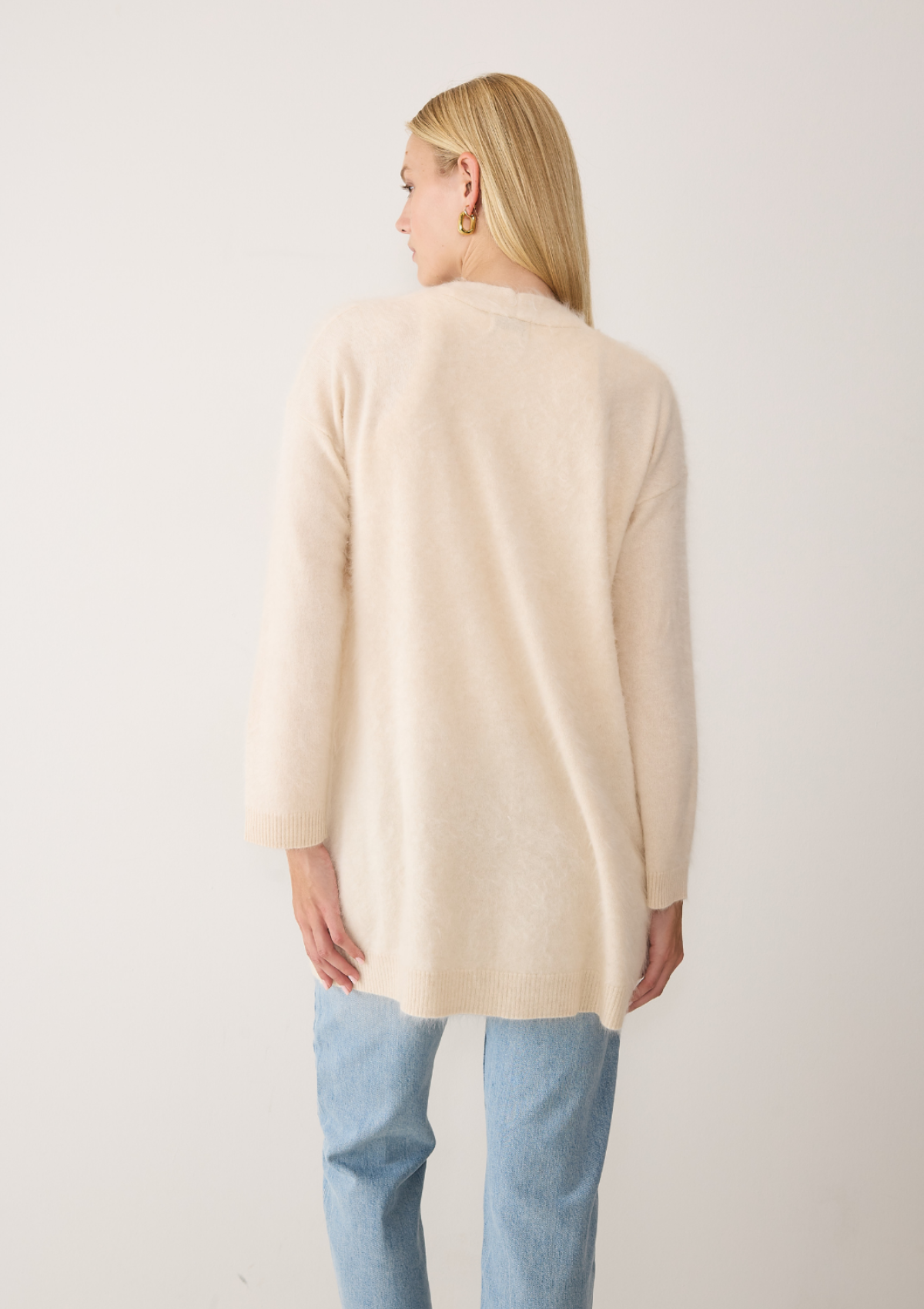 Brushed Cashmere Cardigan in Porcelaine White