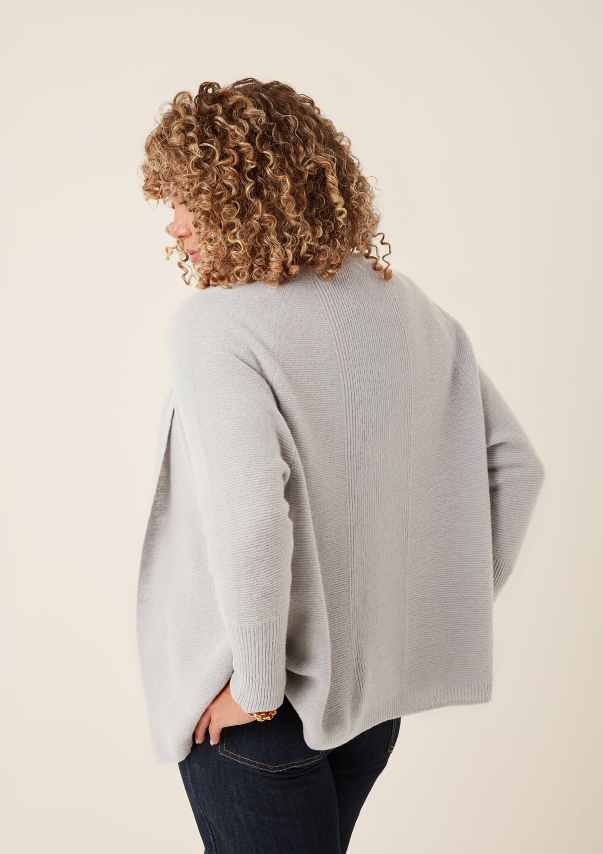 Relaxed Edge to Edge Cardigan in Foggy Grey