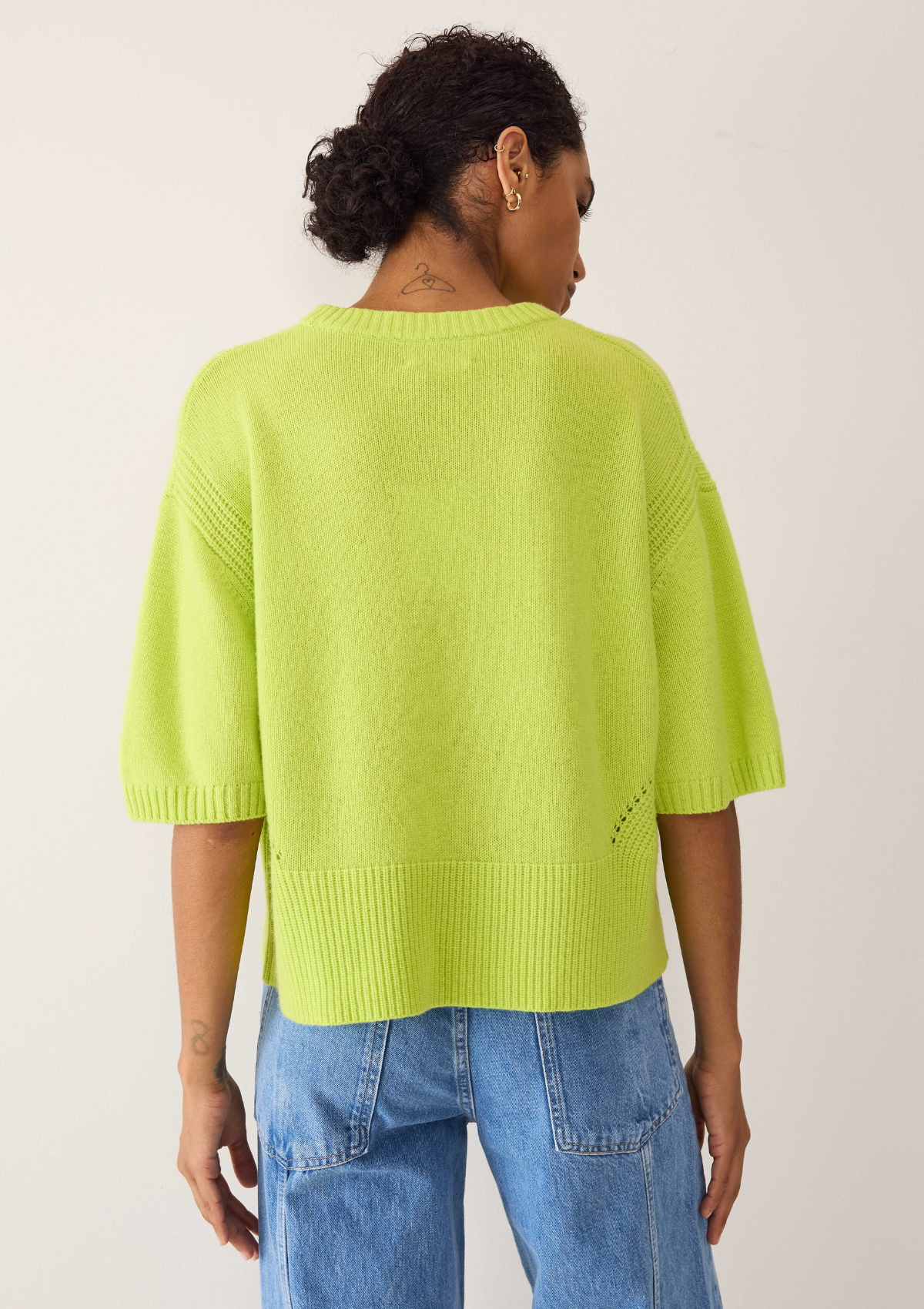 Ribbed Detail Lofty Cashmere Short-Sleeved Sweater in Citrus Green