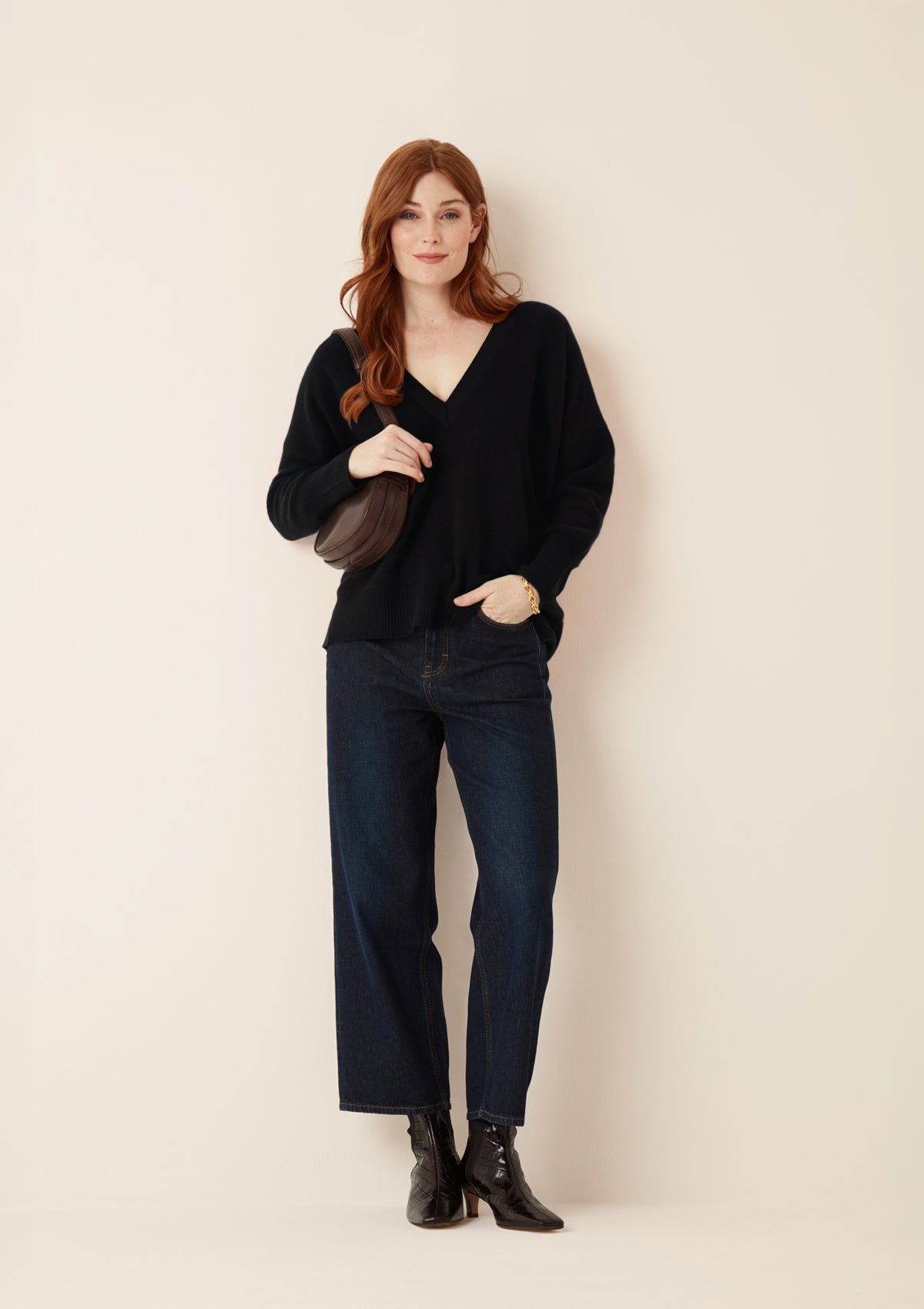 Relaxed Lofty V-Neck Sweater in Jet Black