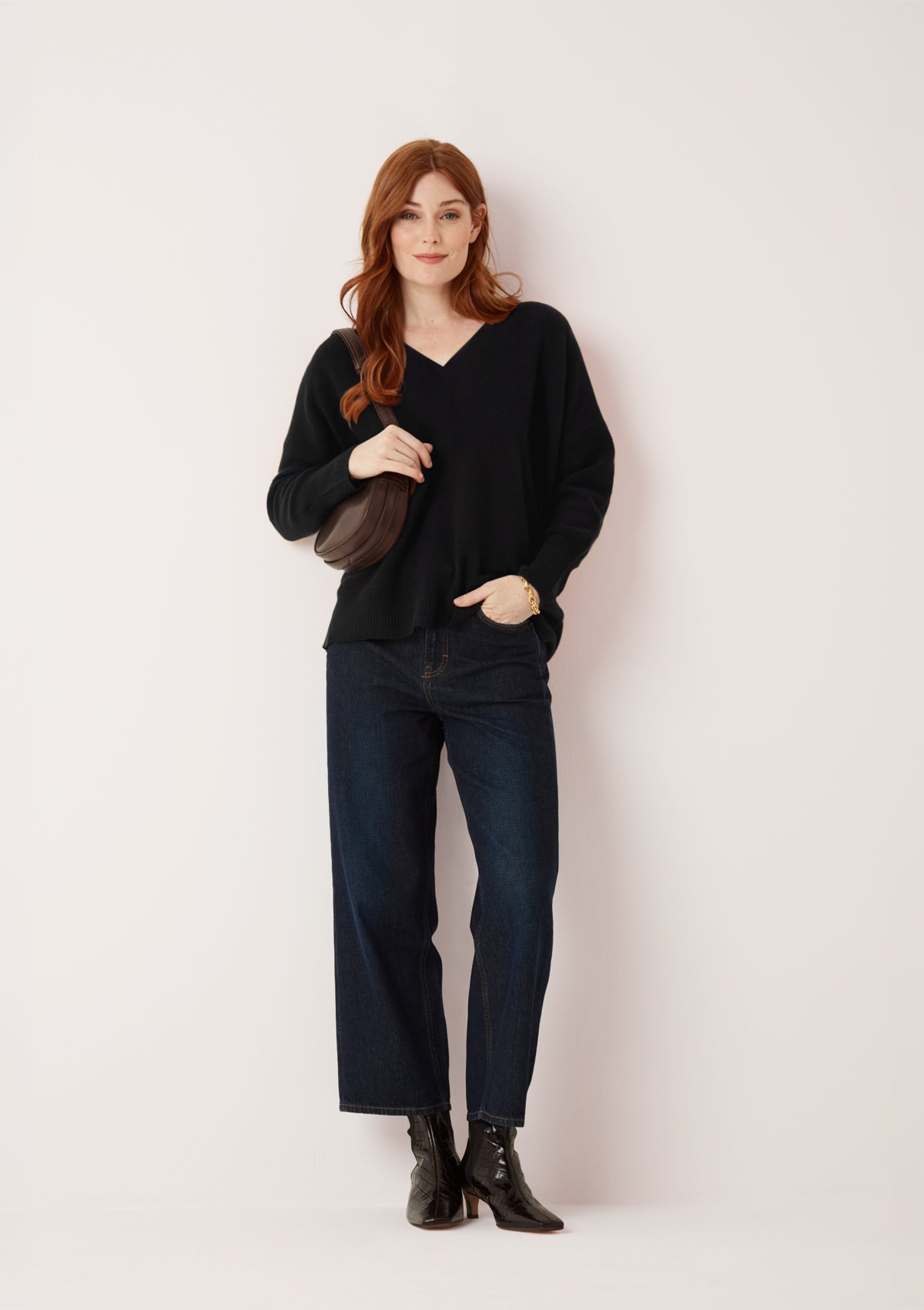 Relaxed Lofty V-Neck Sweater in Jet Black