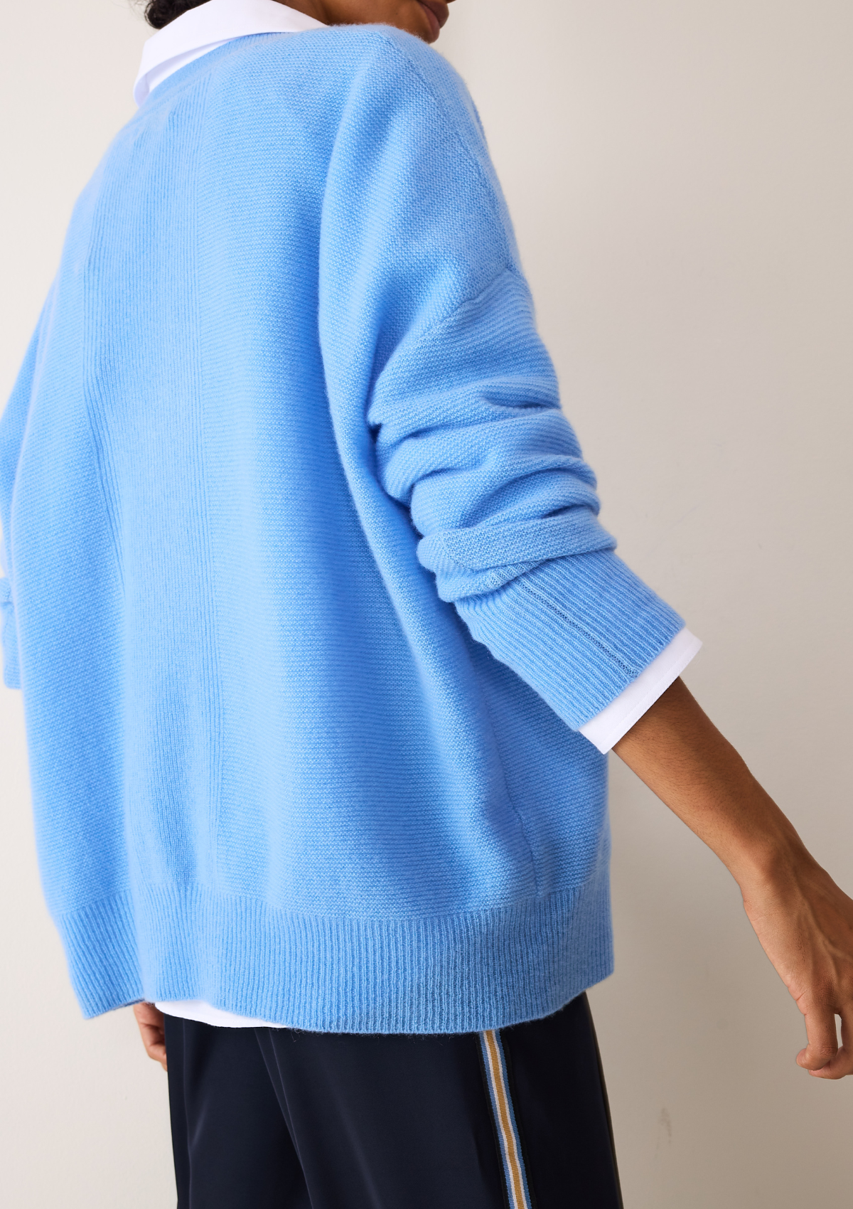 Relaxed Lofty V Neck Sweater in Delta Blue