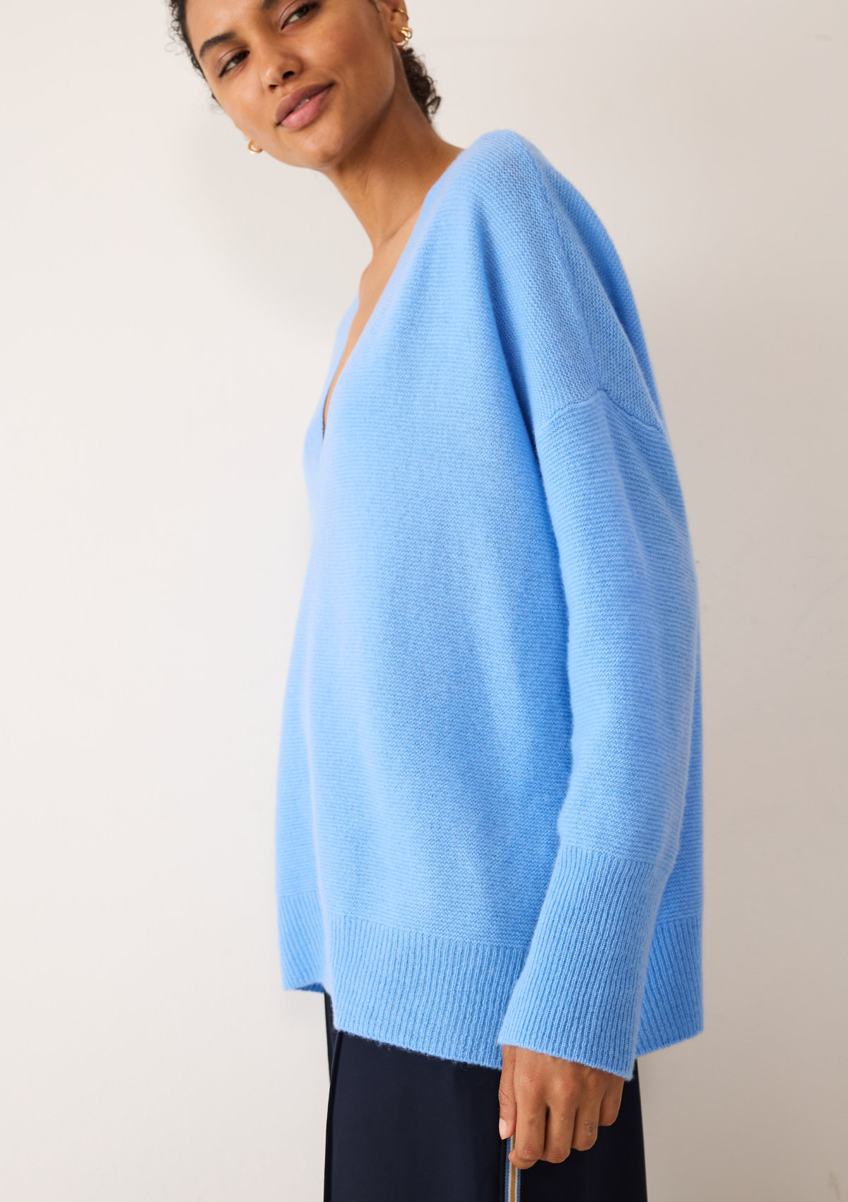 Relaxed Lofty V Neck Sweater in Delta Blue