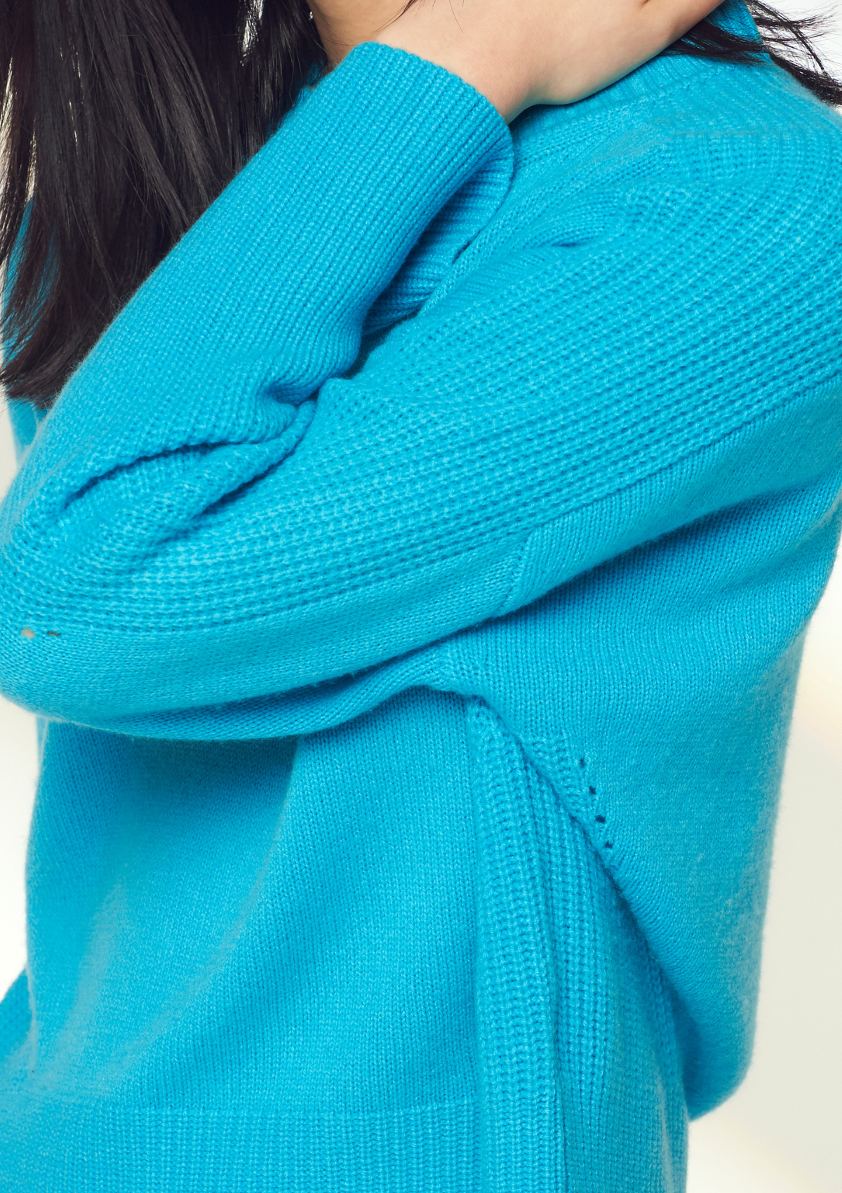 Ribbed Detail Lofty Crew Sweatshirt in Turquoise Blue