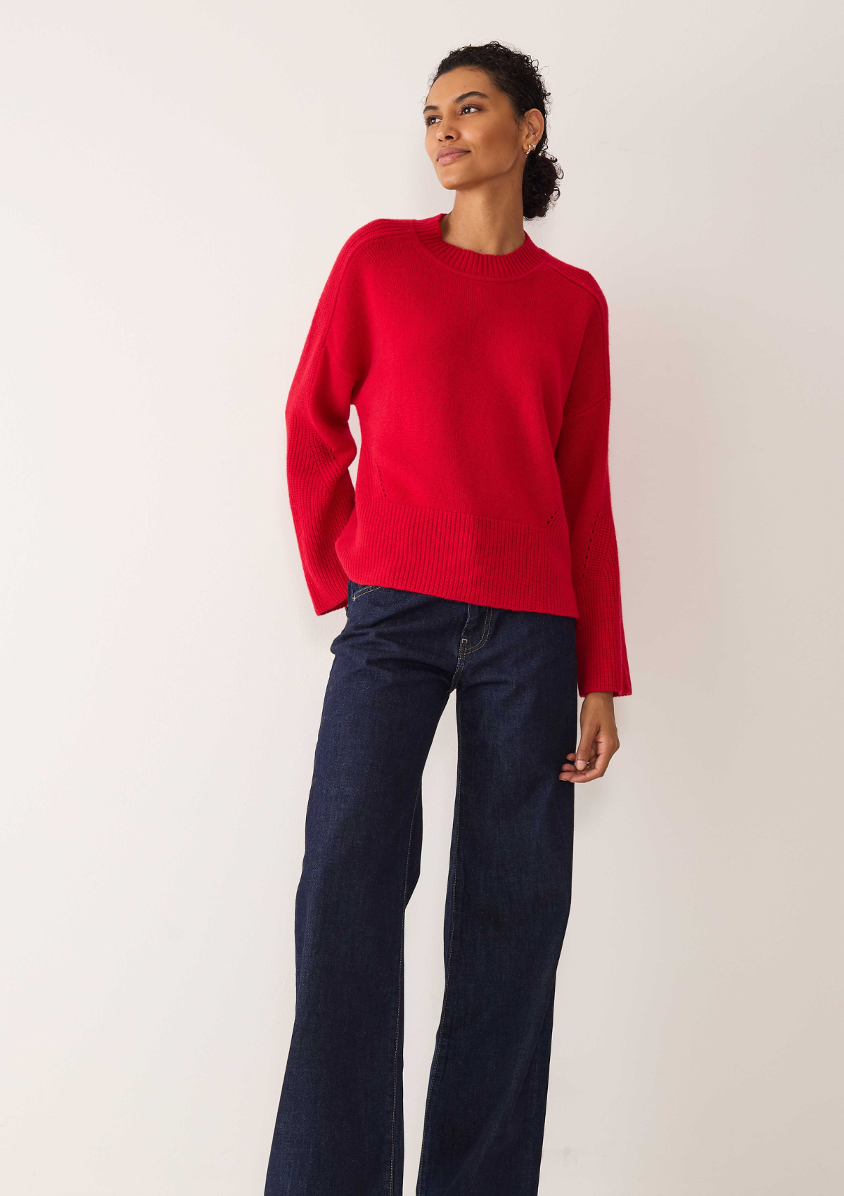 Ribbed Detail Lofty Crew Sweatshirt in Crimson Red
