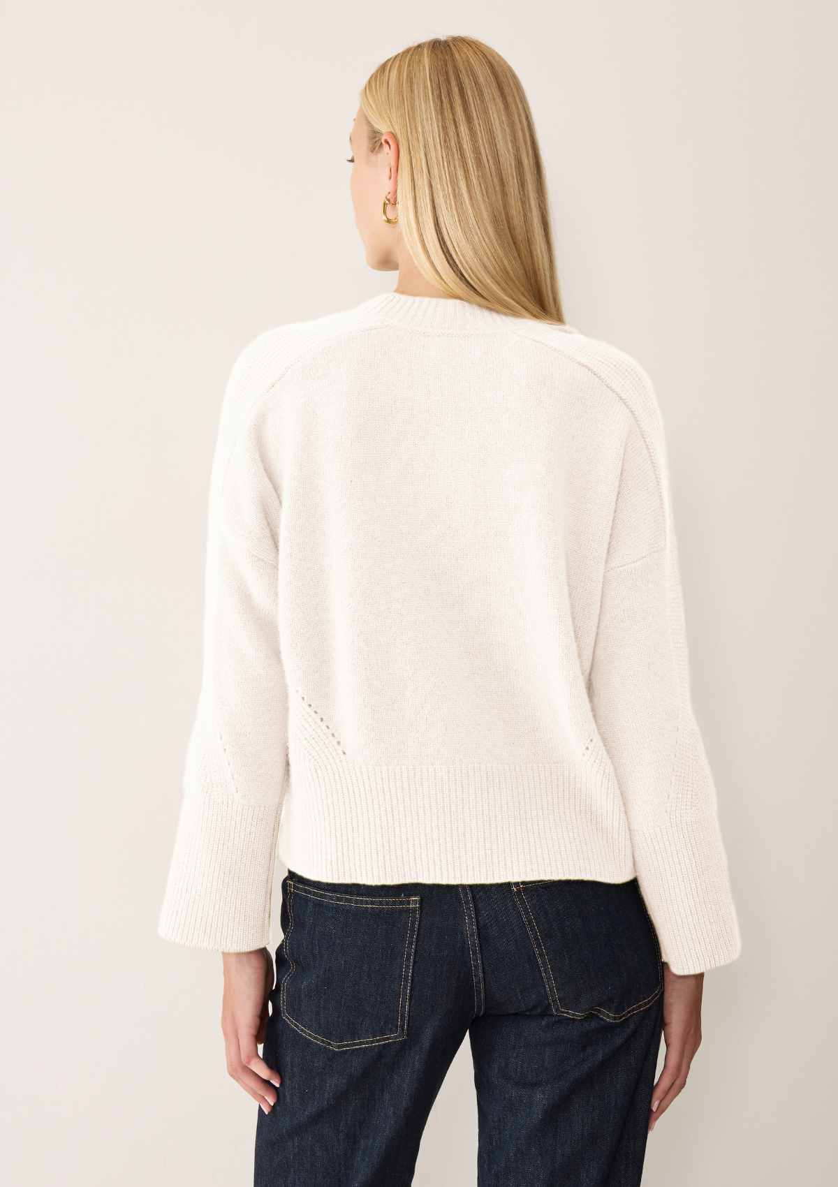 Ribbed Detail Lofty Crew Sweatshirt in Chalk White