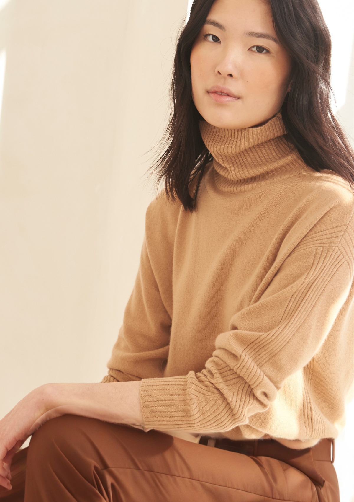 Chevron Detail Relaxed Polo Sweater in Praline