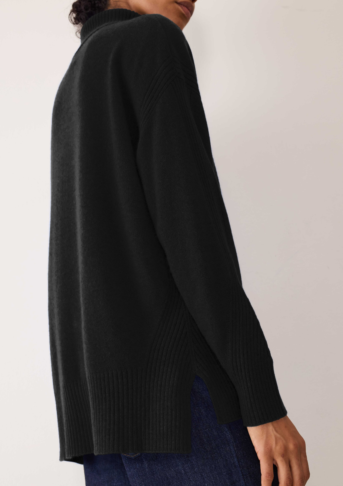 Chevron Detail Relaxed Polo Sweater in Jet Black