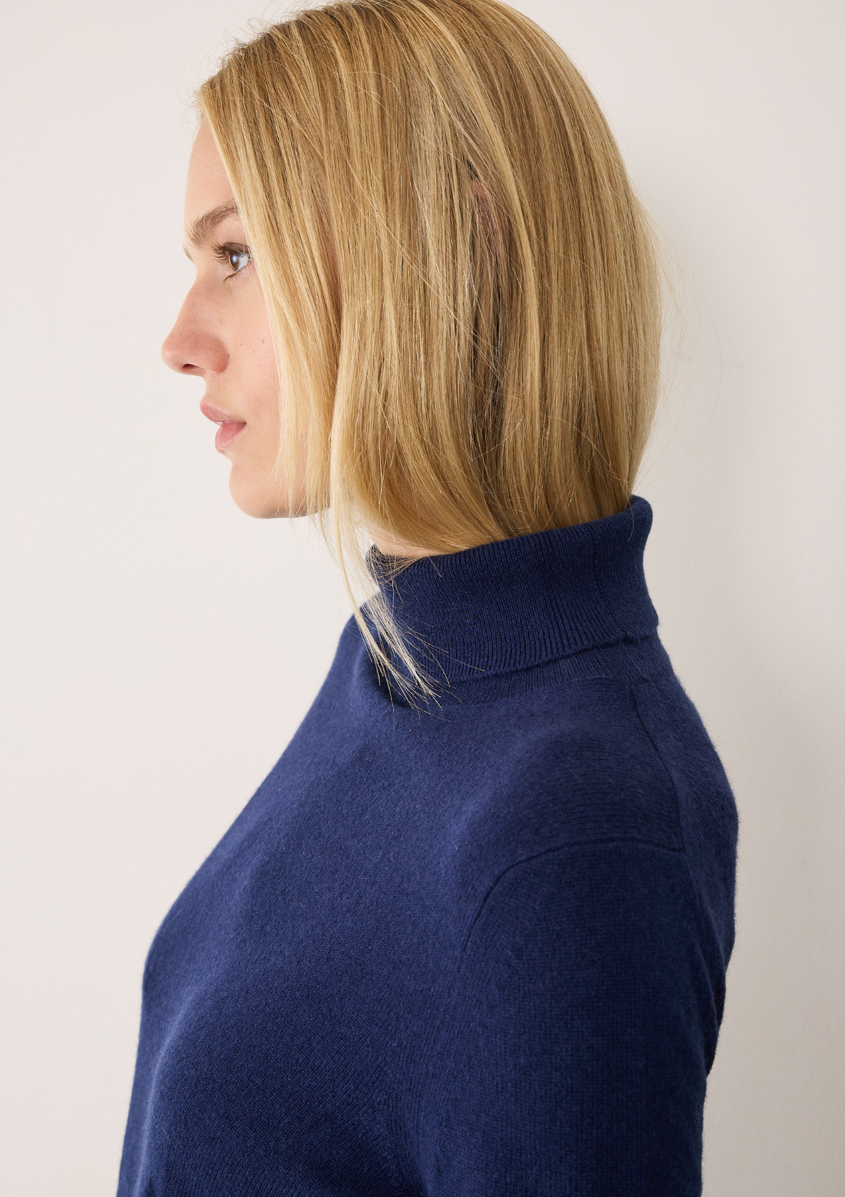 Cashmere Polo Neck Sweater in Midnight Blue