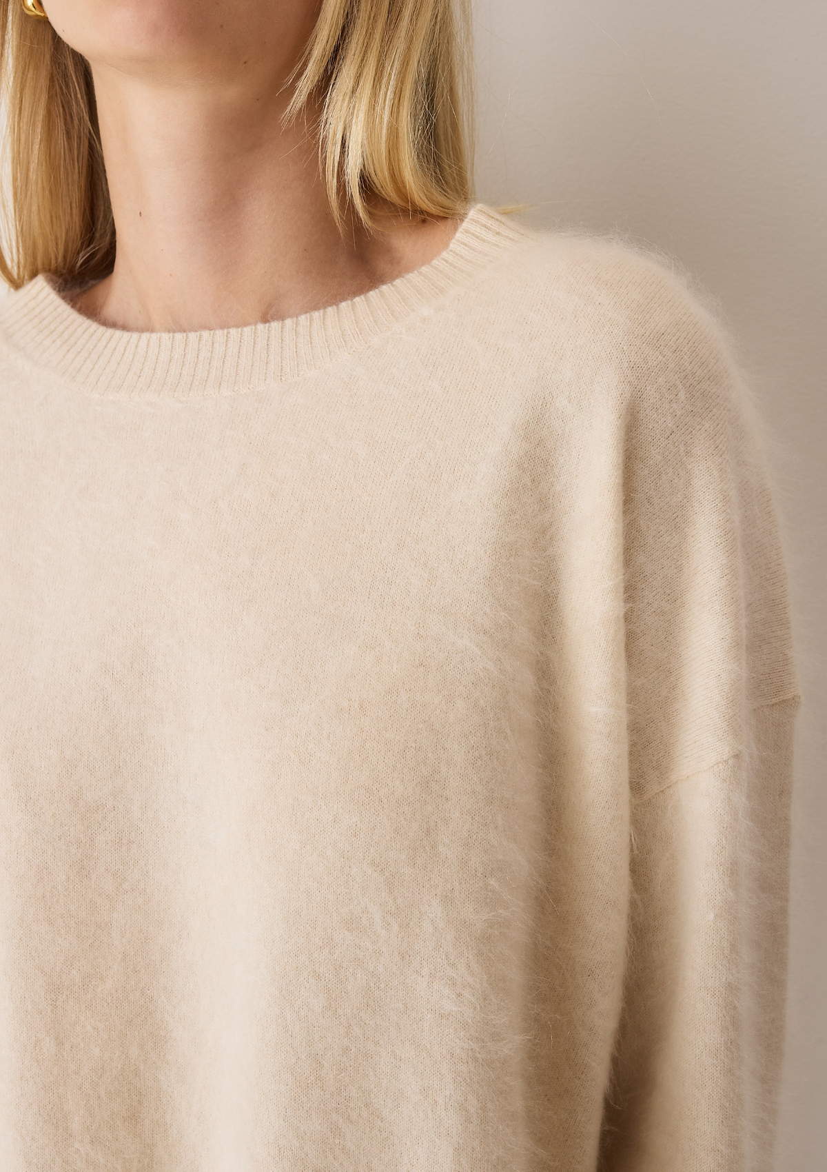 Brushed Cashmere Sweater in Porcelaine White