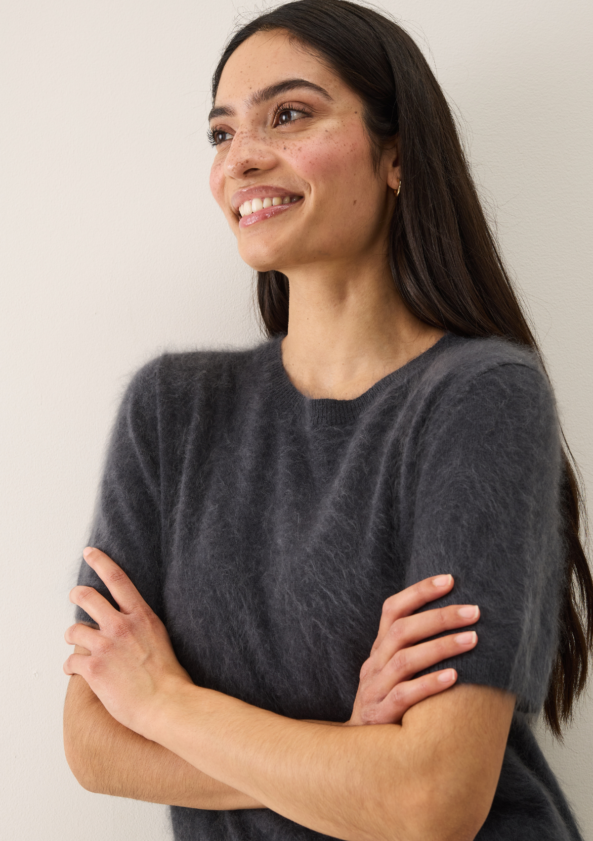 Short-Sleeved Brushed Cashmere Sweater with Jewelled Buttons in Universe Grey