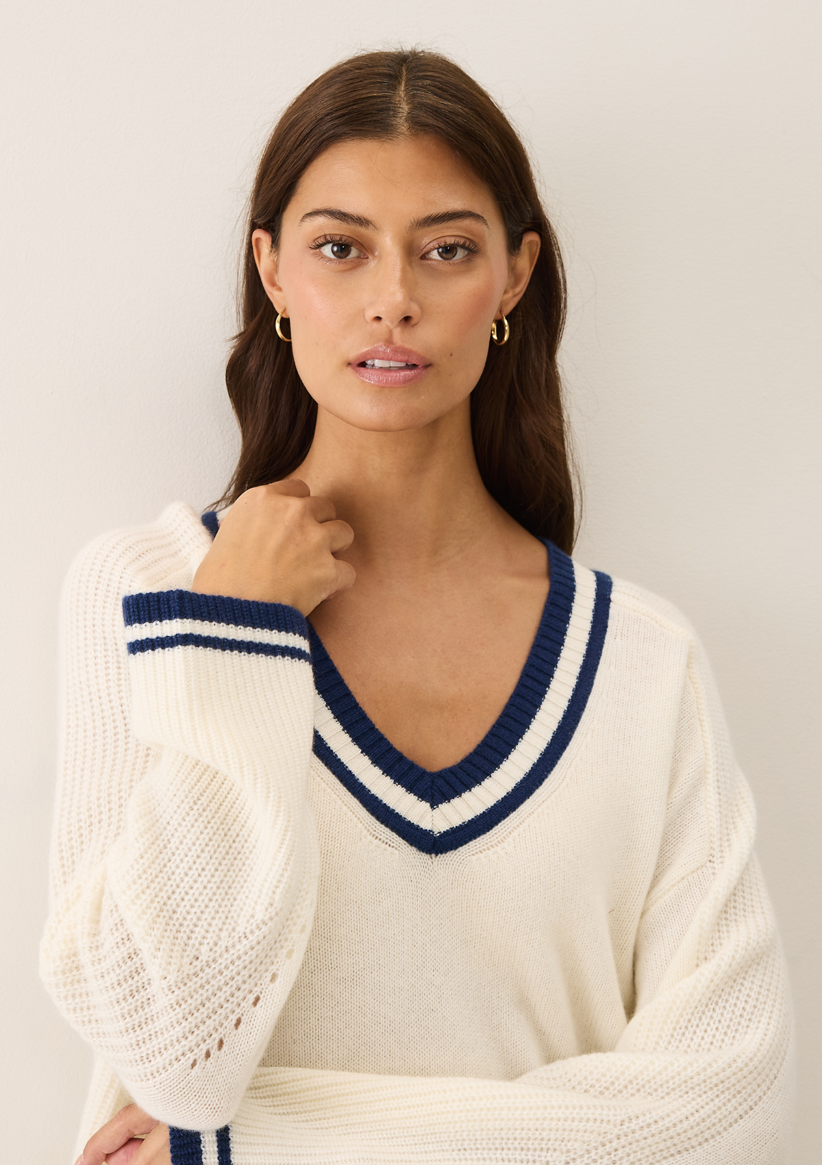 Striped Tipped V Neck Lofty Sweater in Snow White