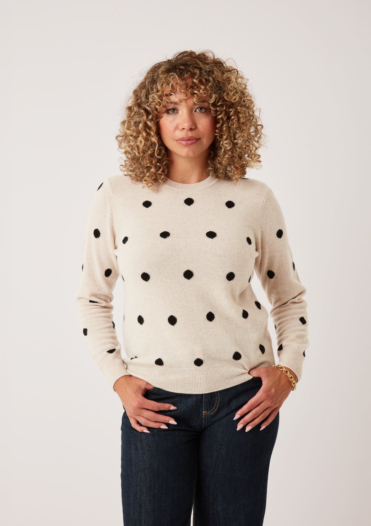Intarsia Spot Crew Neck Sweater in Wheat