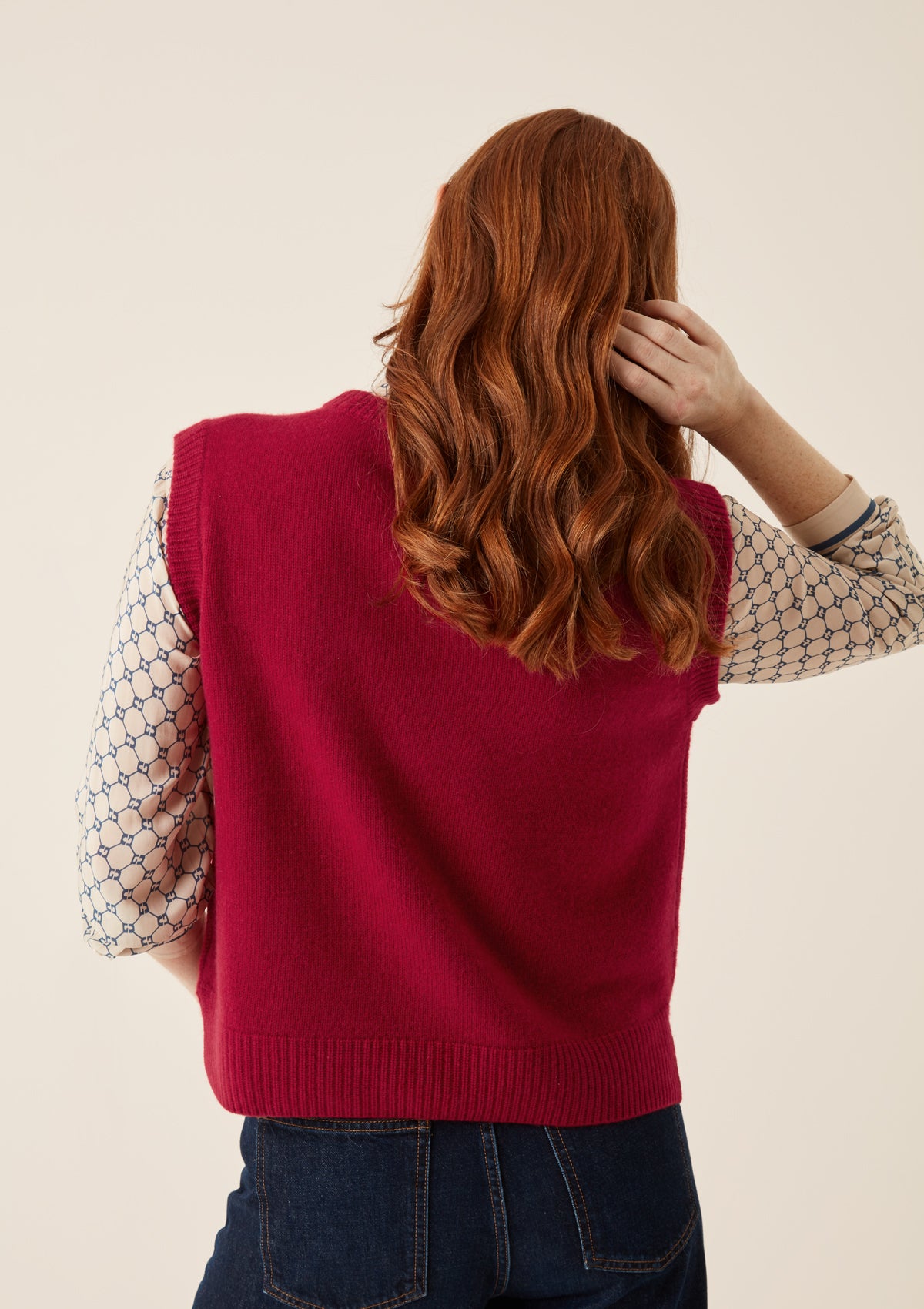 Ribbed Detail Tank Sweater in Garnet Red