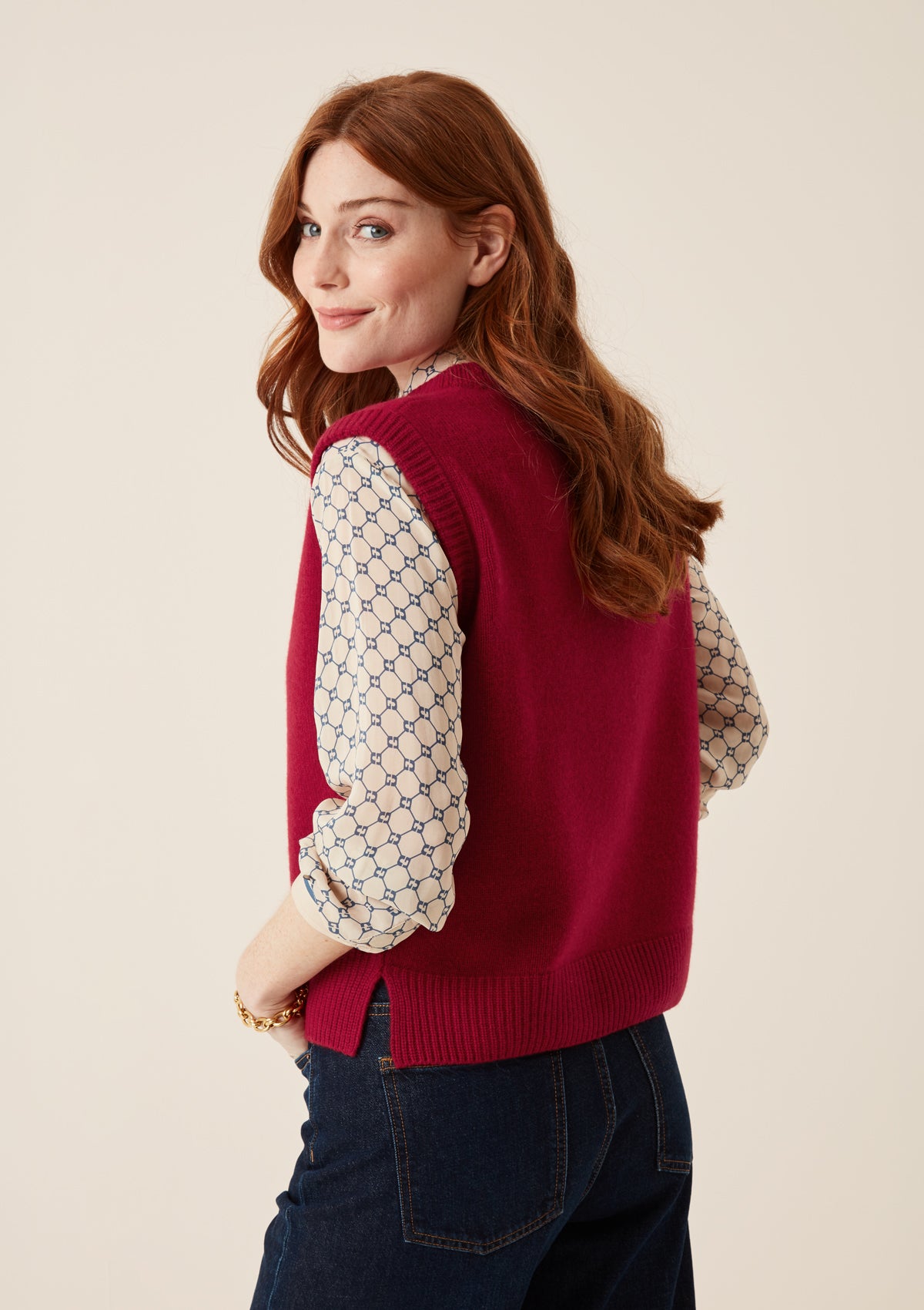 Ribbed Detail Tank Sweater in Garnet Red