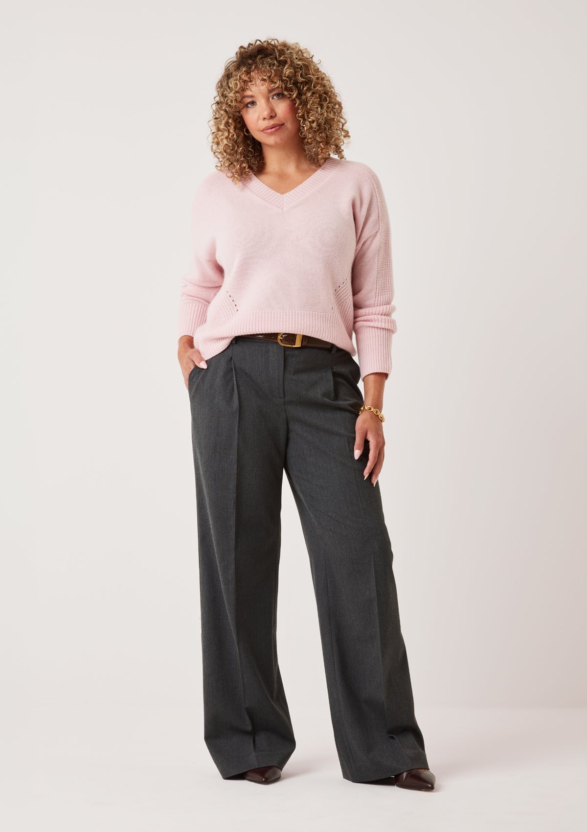 V Neck Lofty Sweatshirt in Pixie Pink