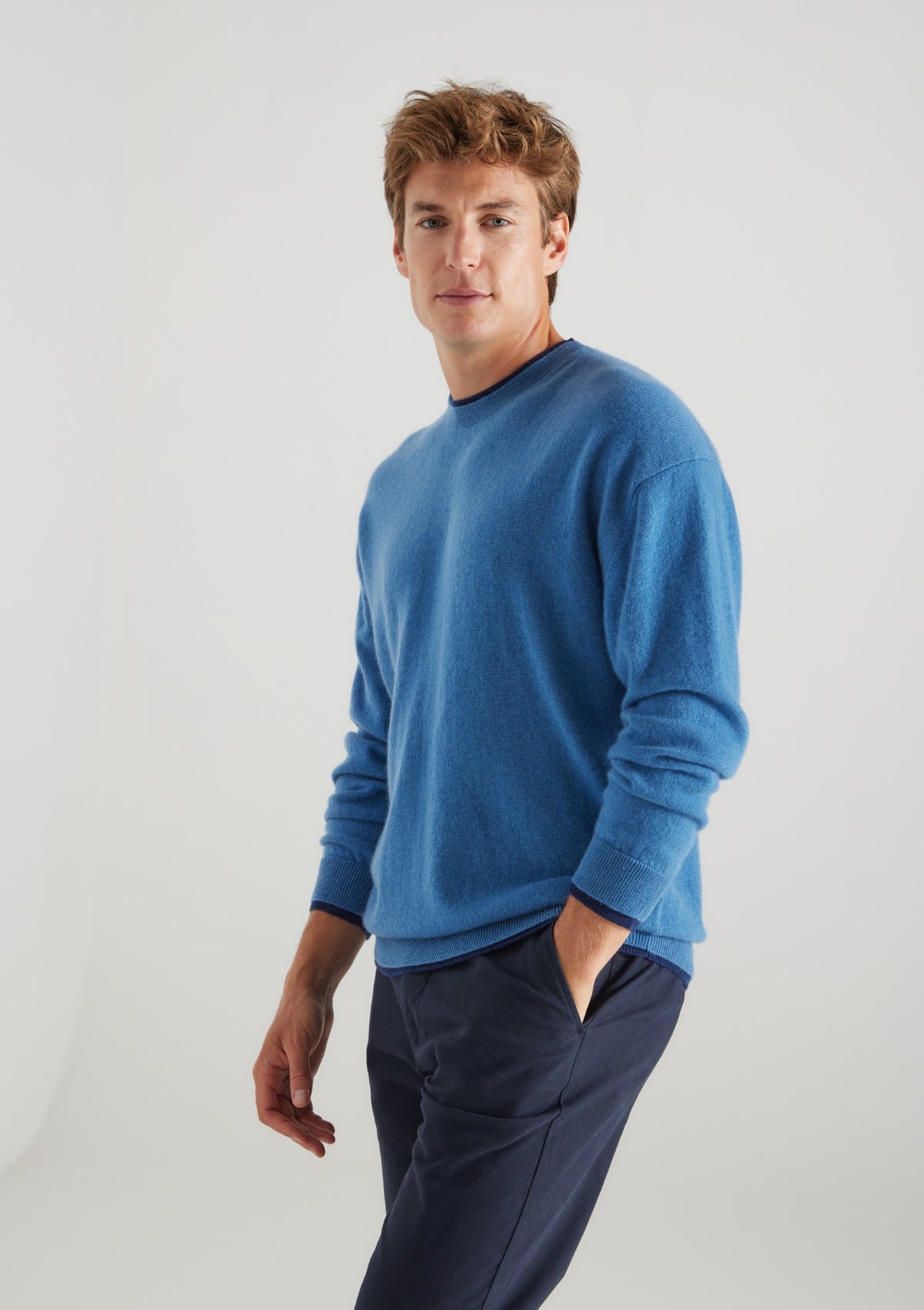 Mens Cashmere Crew Neck Sweater in Marina Blue